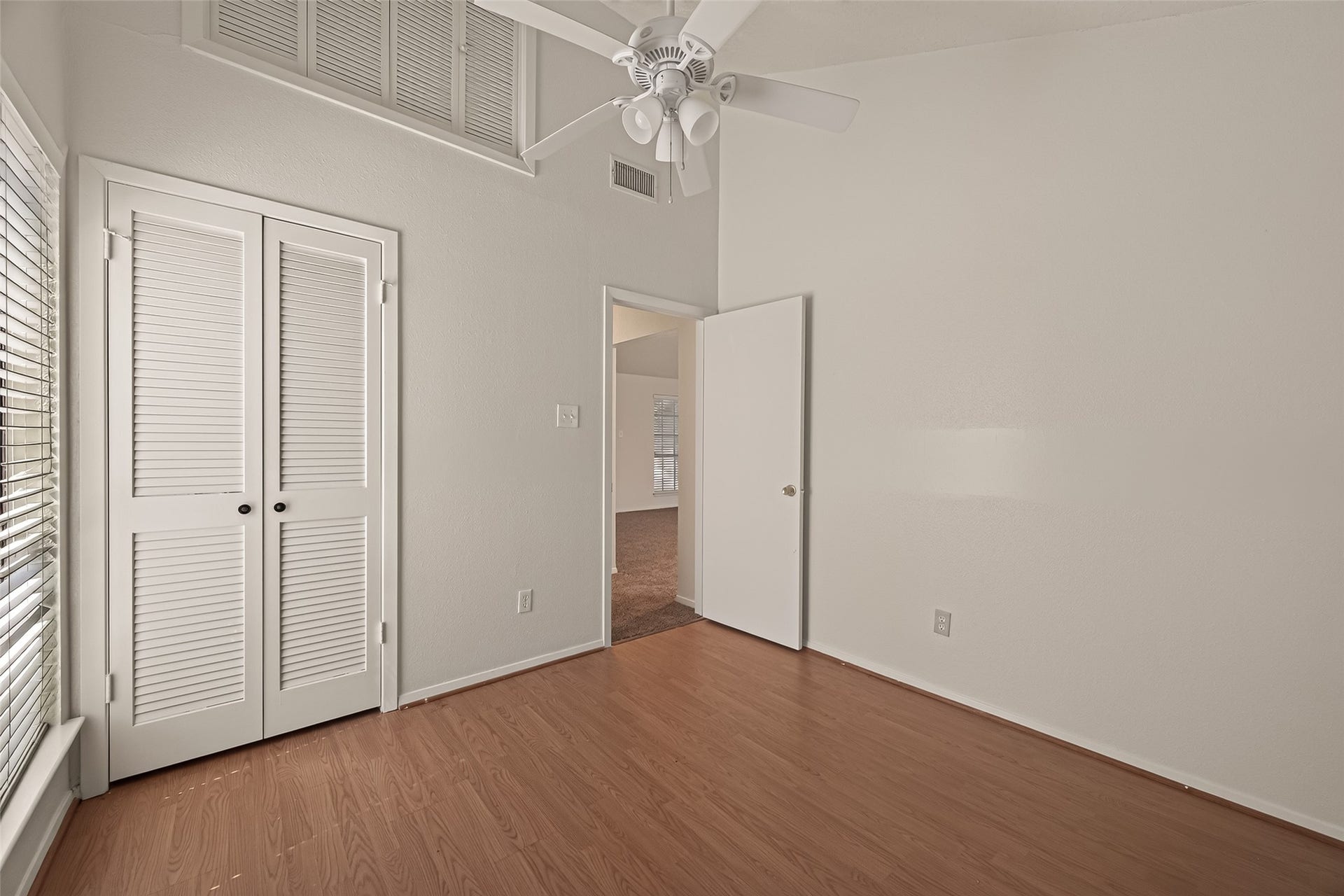 2714 S Brompton Drive, Pearland, TX 77584 2714 S Brompton Drive, Pearland, TX 77584