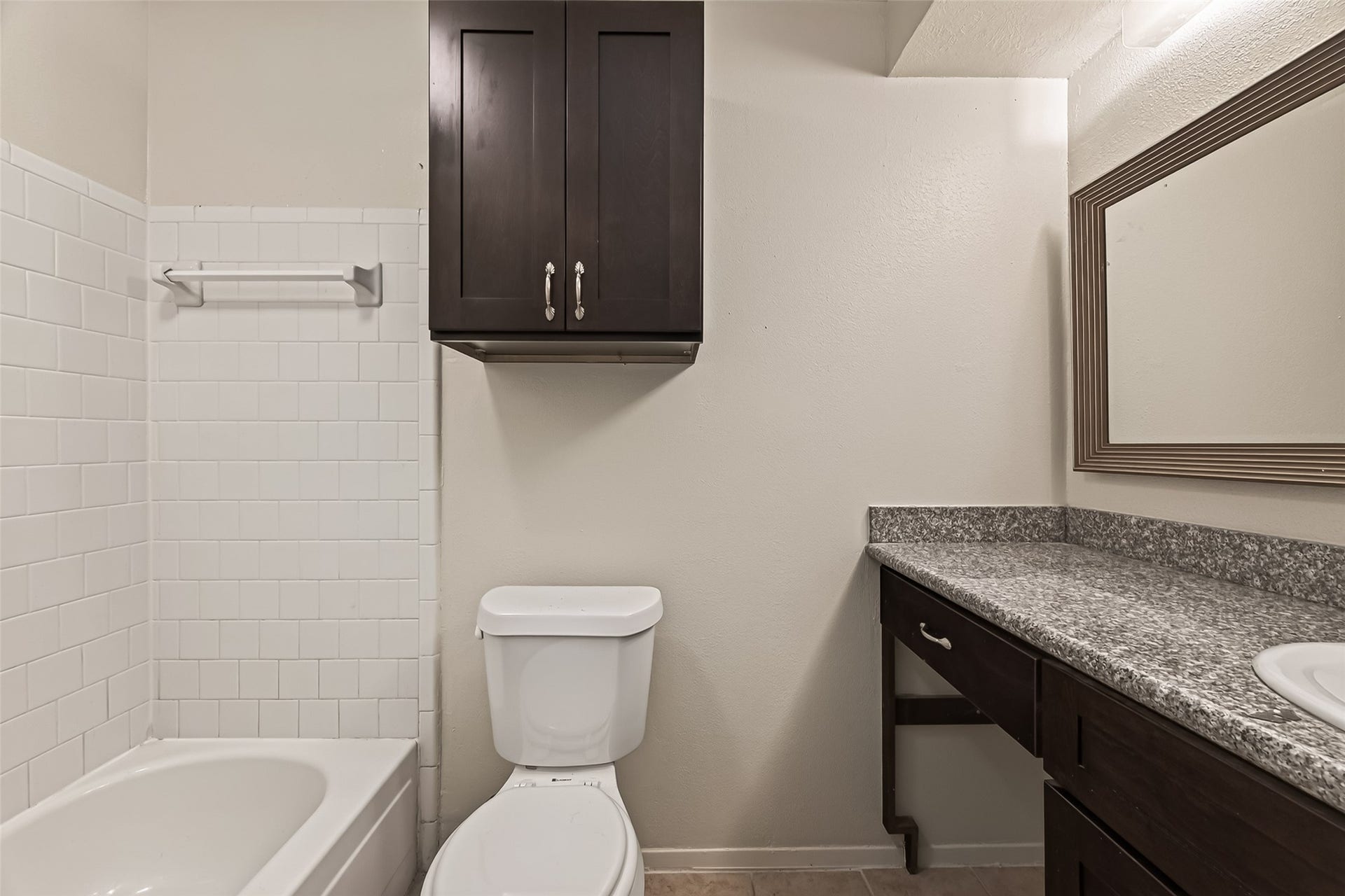 2714 S Brompton Drive, Pearland, TX 77584 2714 S Brompton Drive, Pearland, TX 77584