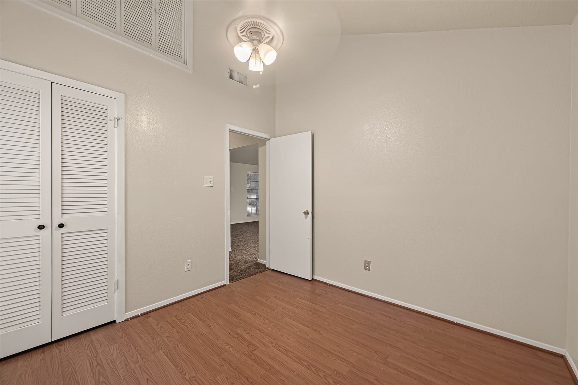 2714 S Brompton Drive, Pearland, TX 77584 2714 S Brompton Drive, Pearland, TX 77584