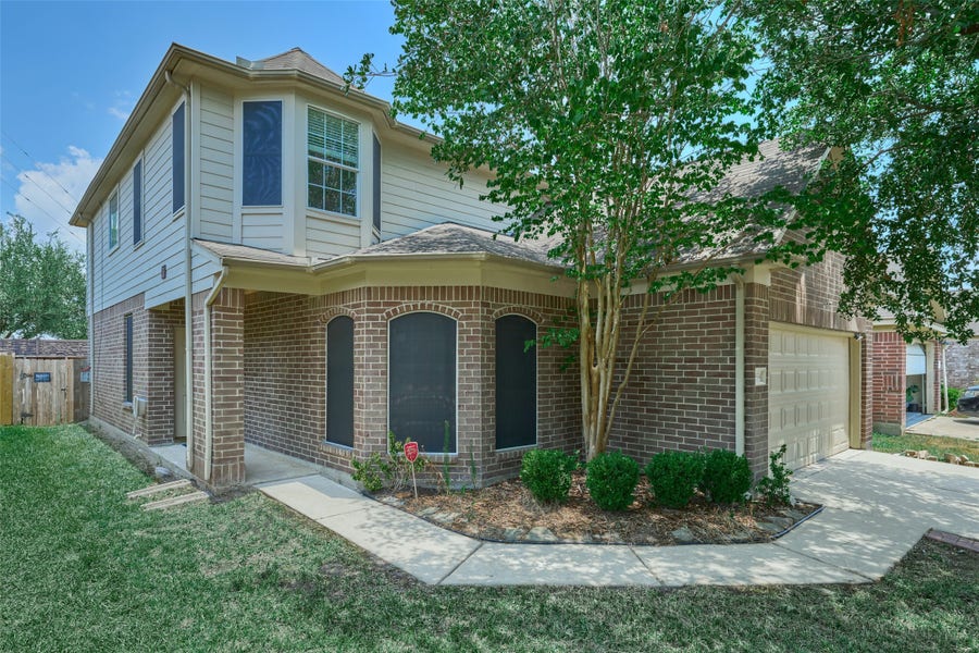 Property photo for 18534 ALEMARBLE OAK Street, Cypress, TX