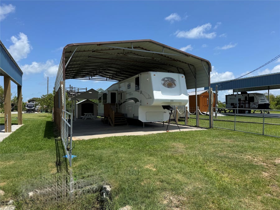 Property photo for 153 N Mae Circle, Crystal Beach, TX