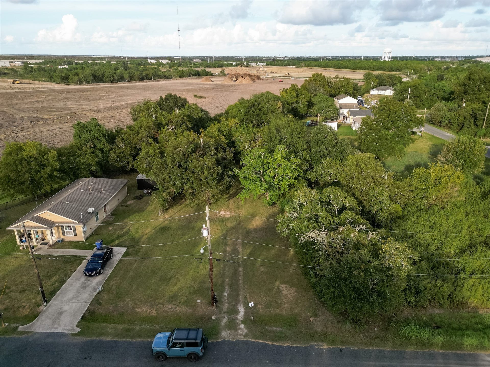 410 Bates Street, Texas City, TX 77591 410 Bates Street, Texas City, TX 77591