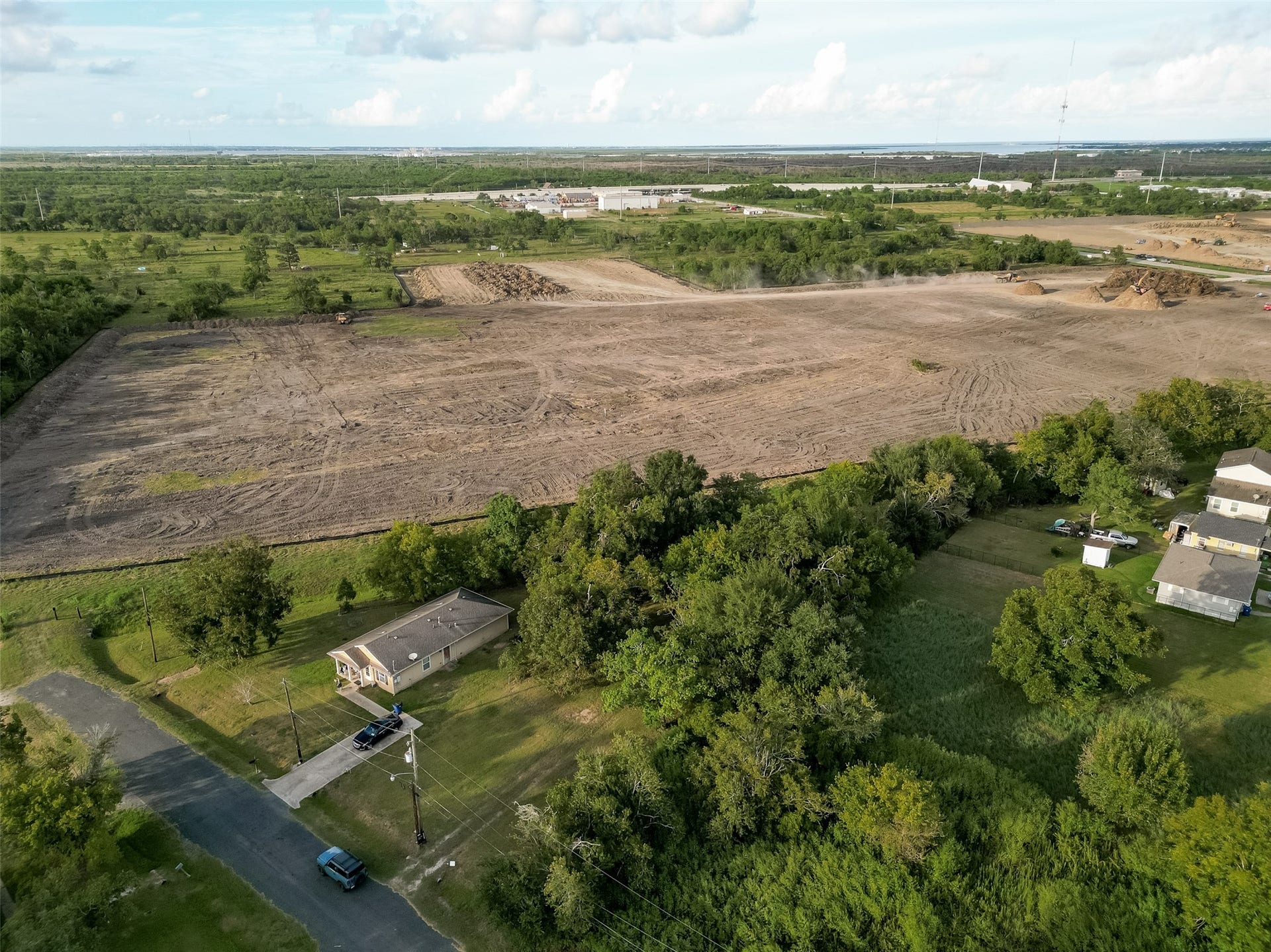 410 Bates Street, Texas City, TX 77591 410 Bates Street, Texas City, TX 77591