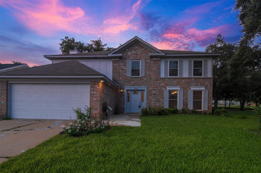 Property photo for 3106 Battle Ridge Ln, Sugar Land, TX
