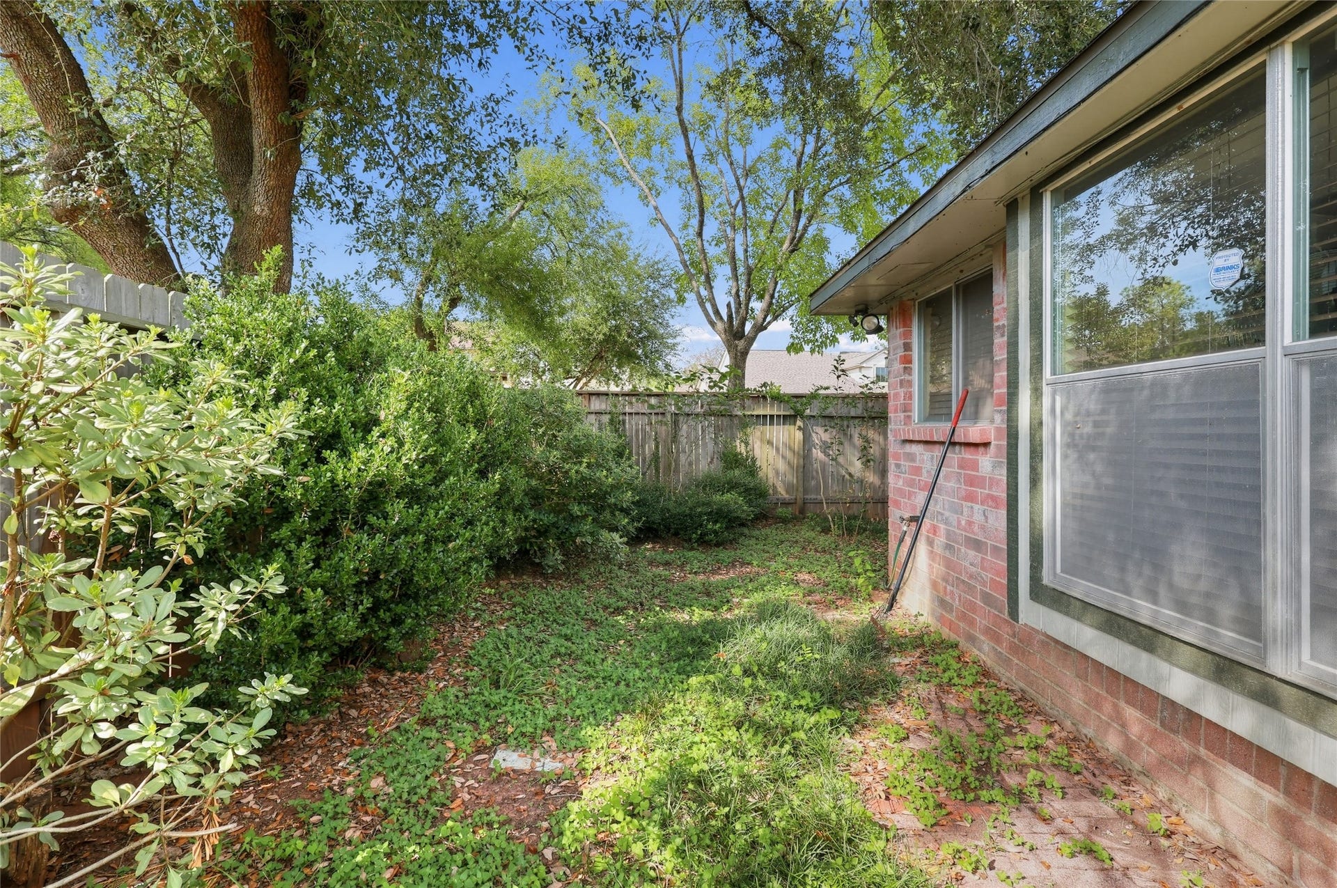 2006 Creek Valley Lane, Sugar Land, TX 77478