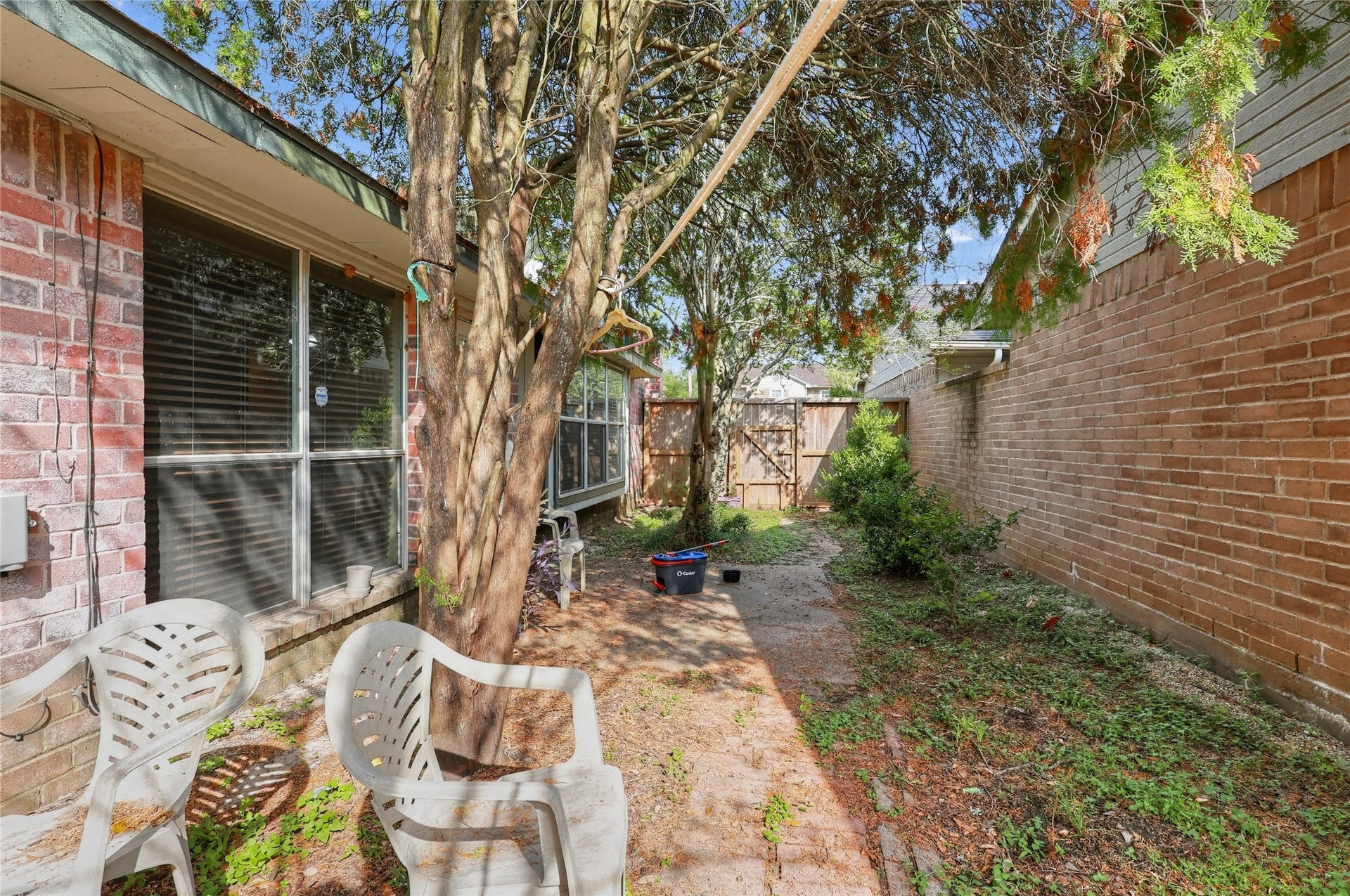 2006 Creek Valley Lane, Sugar Land, TX 77478
