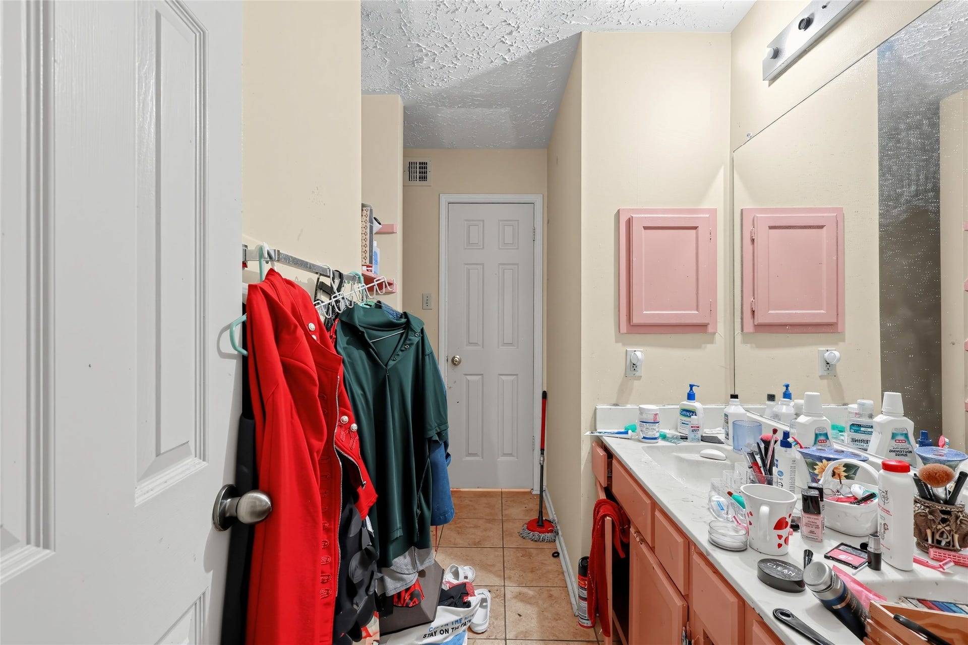 2006 Creek Valley Lane, Sugar Land, TX 77478