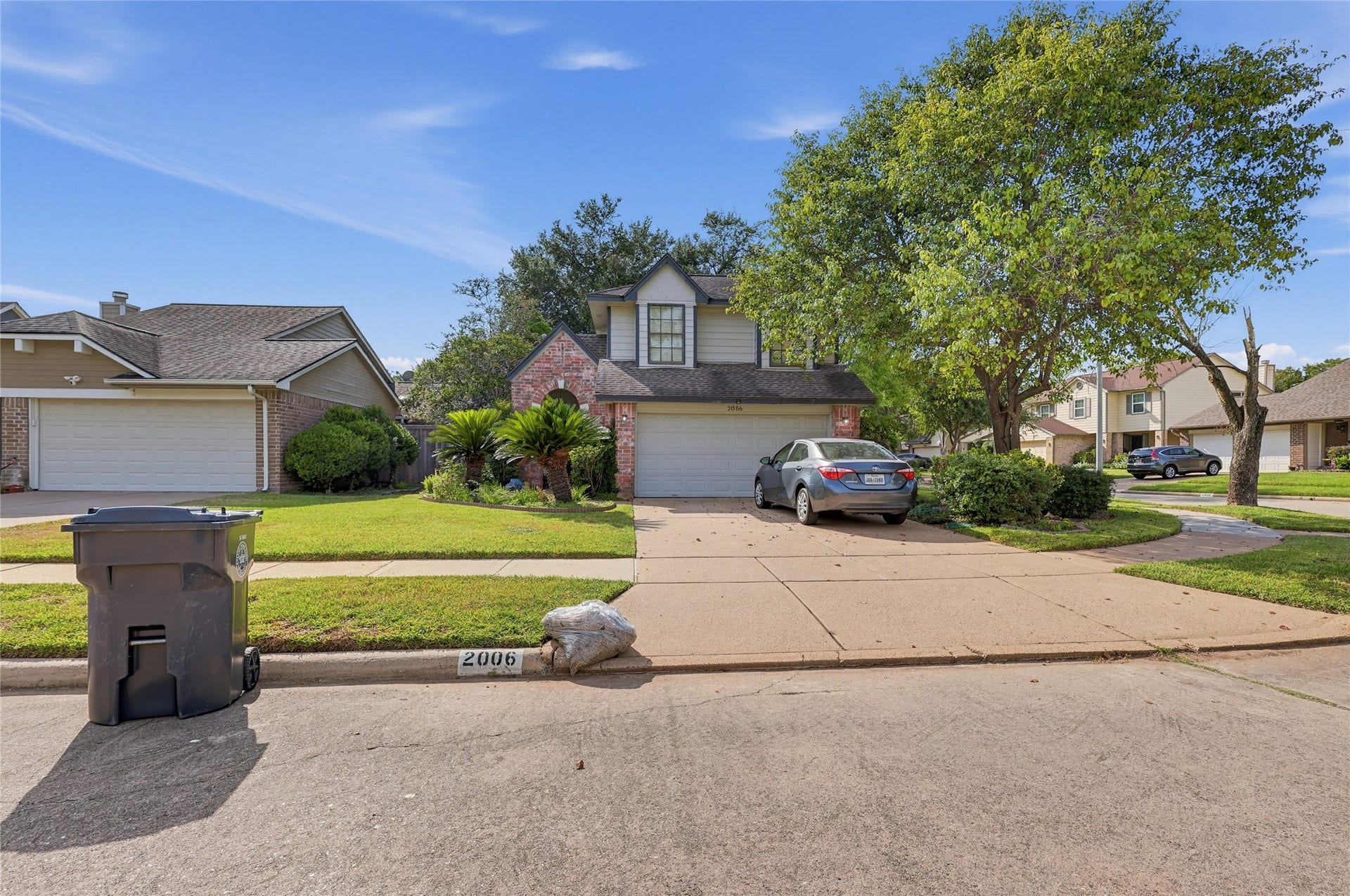 2006 Creek Valley Lane, Sugar Land, TX 77478
