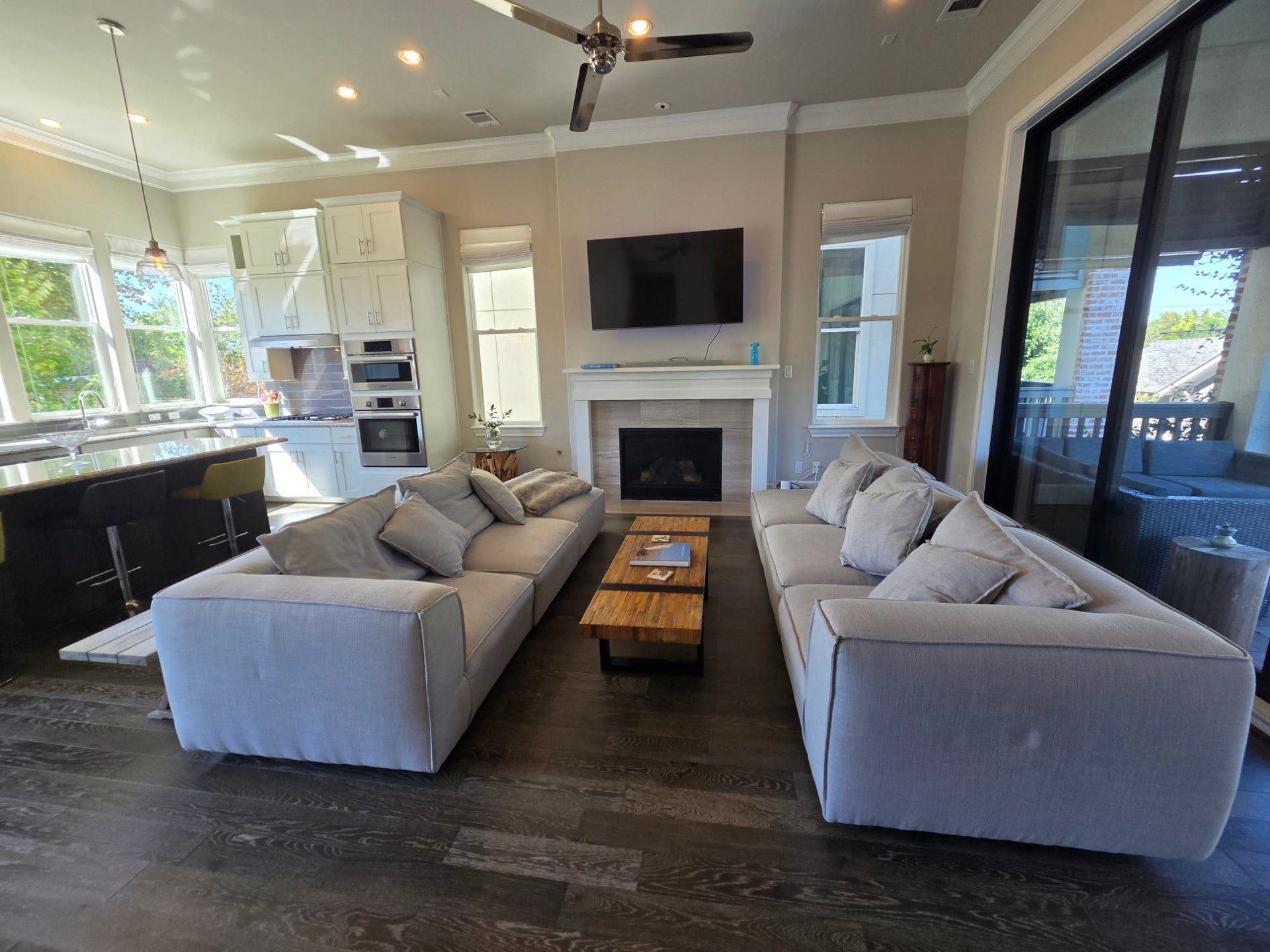 612 E 20th Street, #C, Houston, TX 77008 612 E 20th Street, #C, Houston, TX 77008