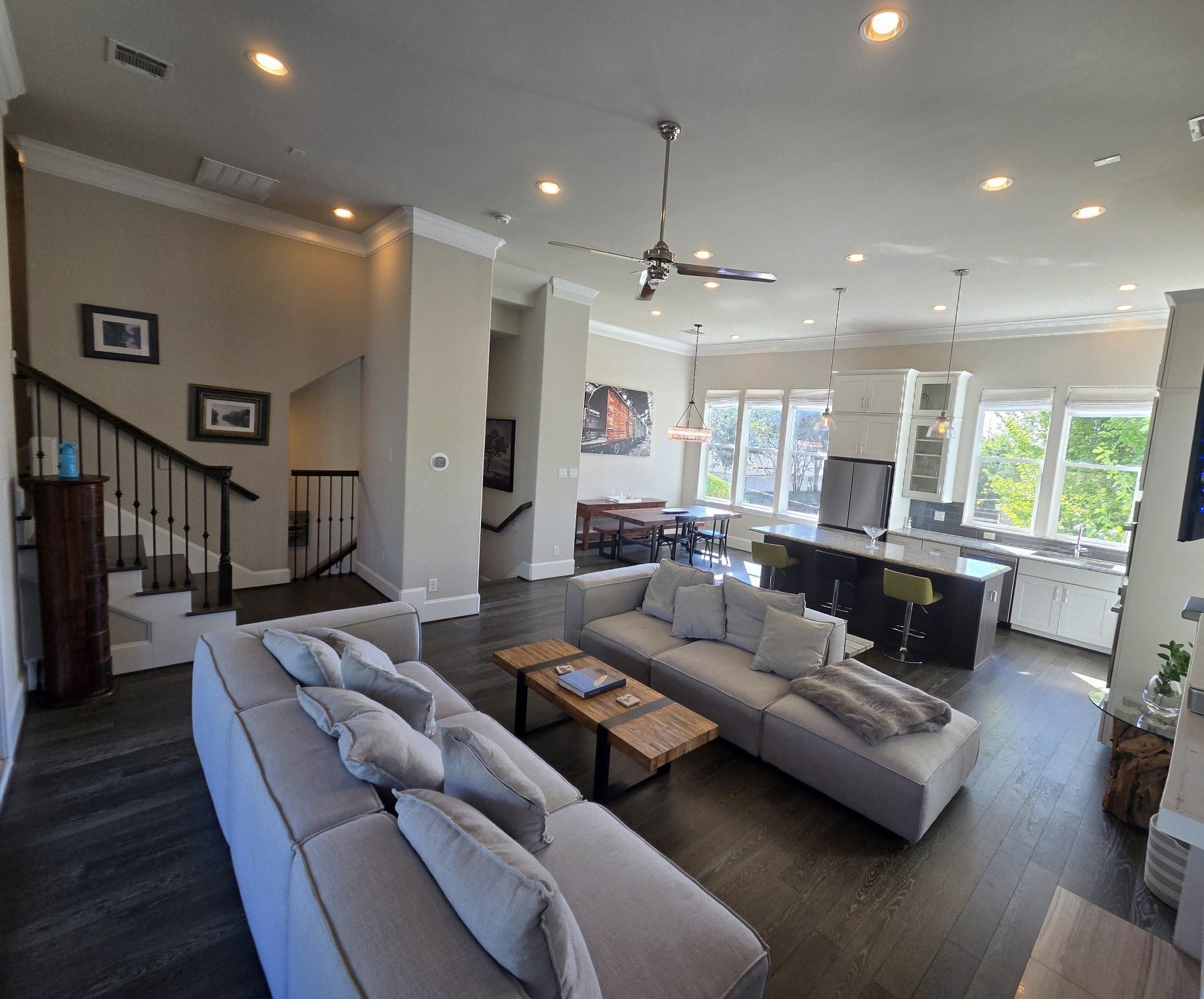 612 E 20th Street, #C, Houston, TX 77008 612 E 20th Street, #C, Houston, TX 77008