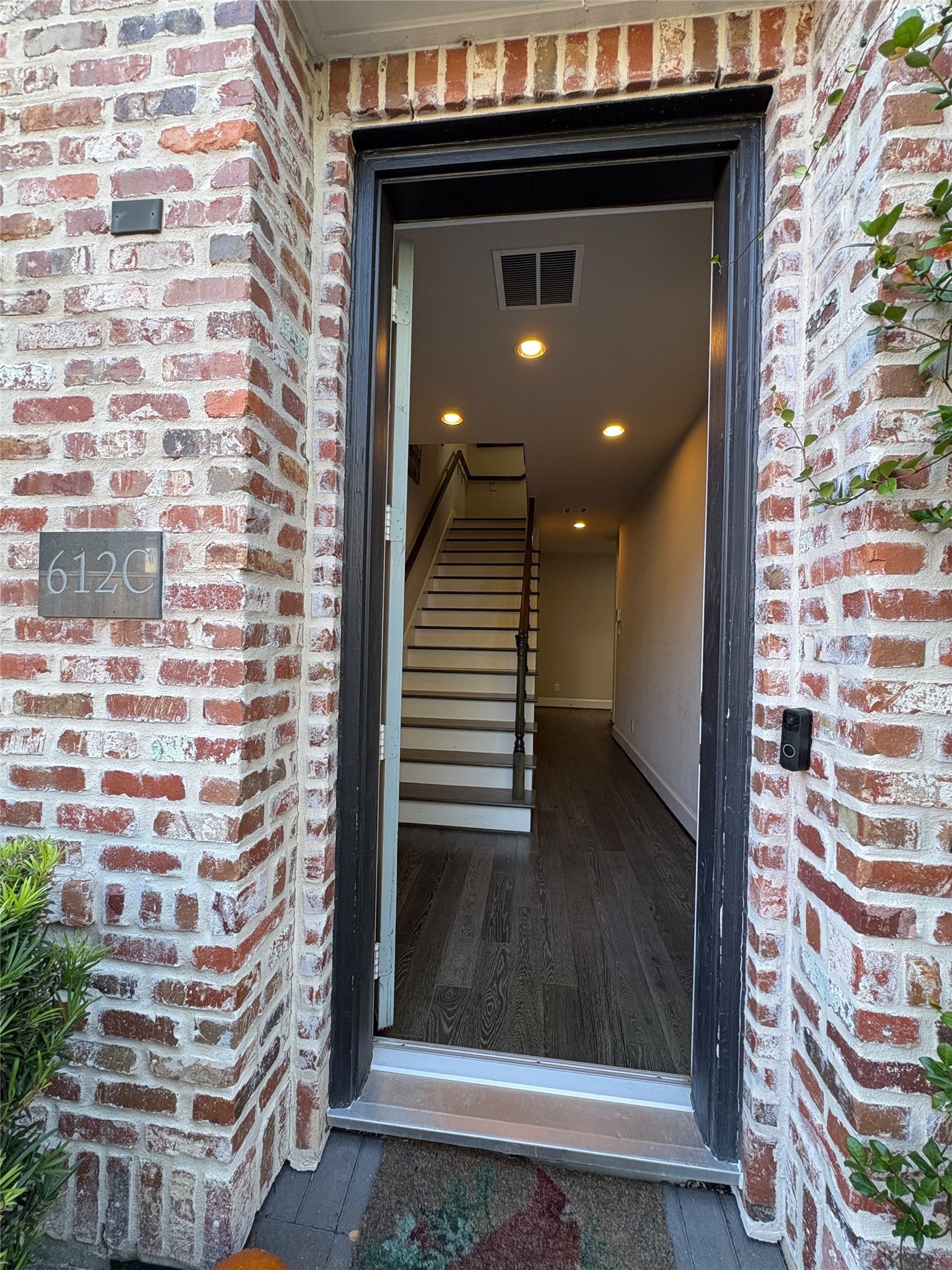 612 E 20th Street, #C, Houston, TX 77008 612 E 20th Street, #C, Houston, TX 77008