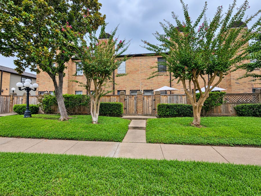Property photo for 9800 Pagewood Lane, #3602, Houston, TX
