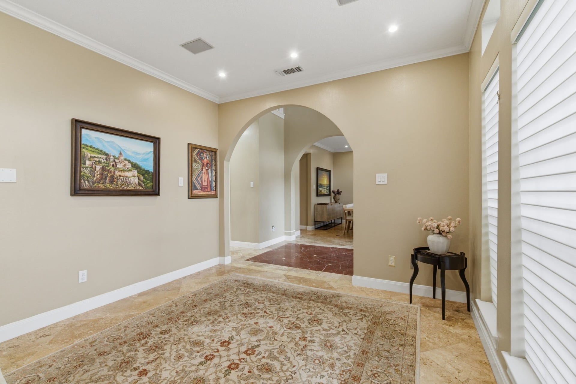 14114 Scarborough Fair Street, Houston, TX 77077 owner created architectural dome-like design in the den!