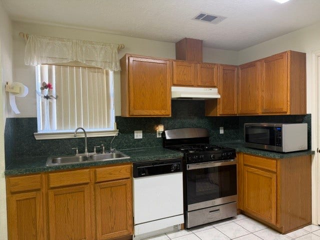 7235 Seton Lake Drive, Houston, TX 77086 7235 Seton Lake Drive, Houston, TX 77086