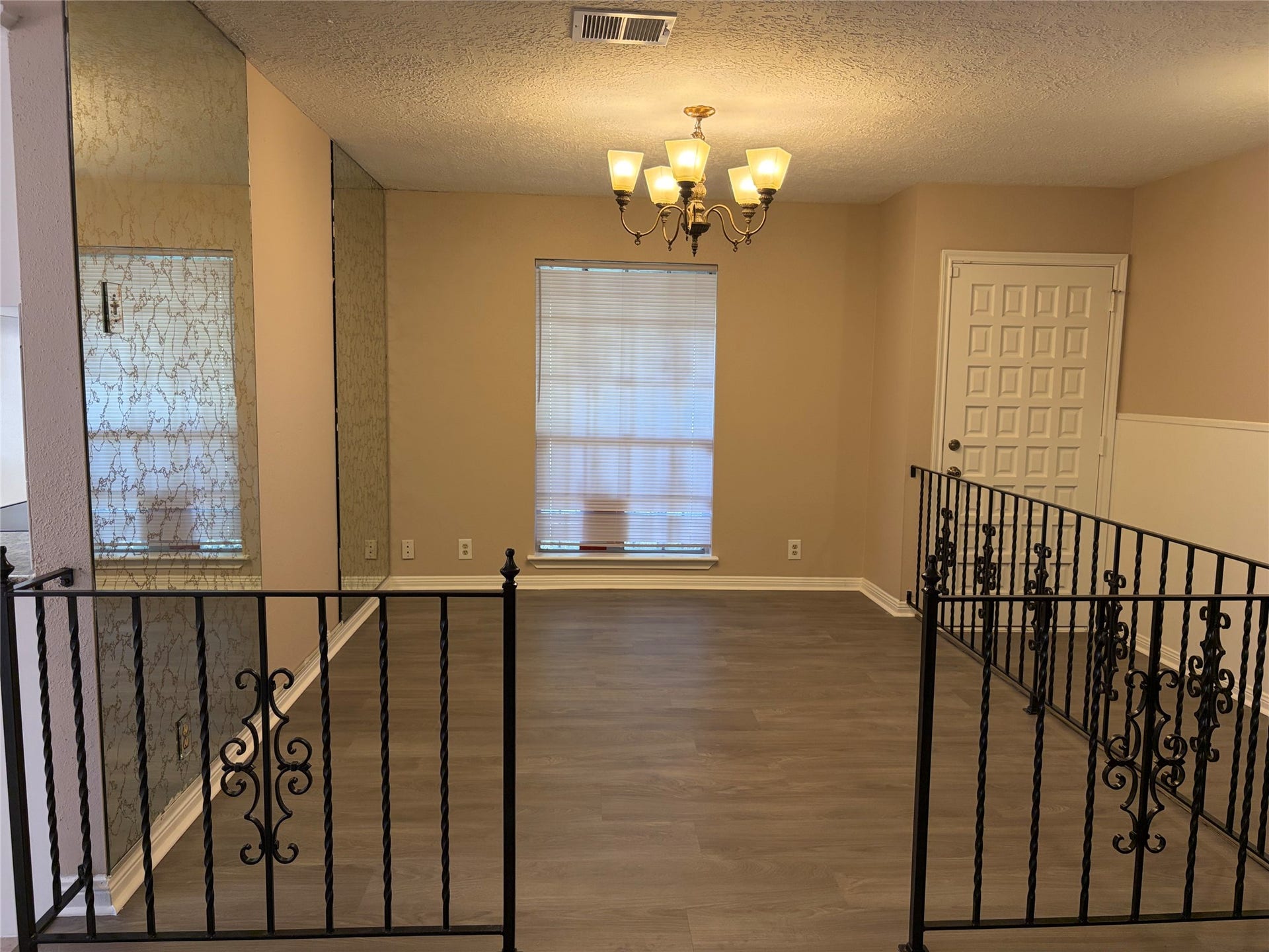 13351 Hollypark Drive, Houston, TX 77015