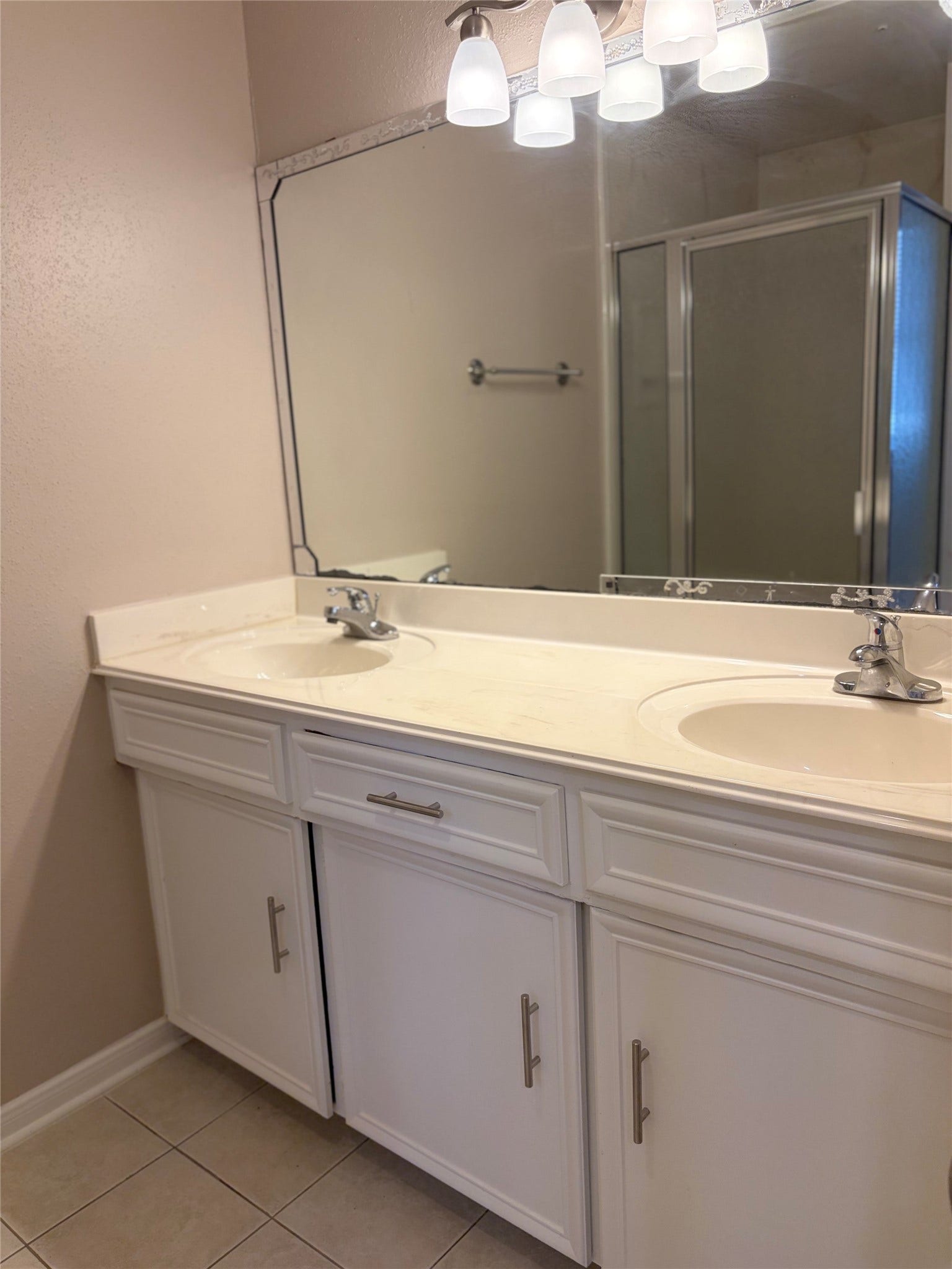 13351 Hollypark Drive, Houston, TX 77015