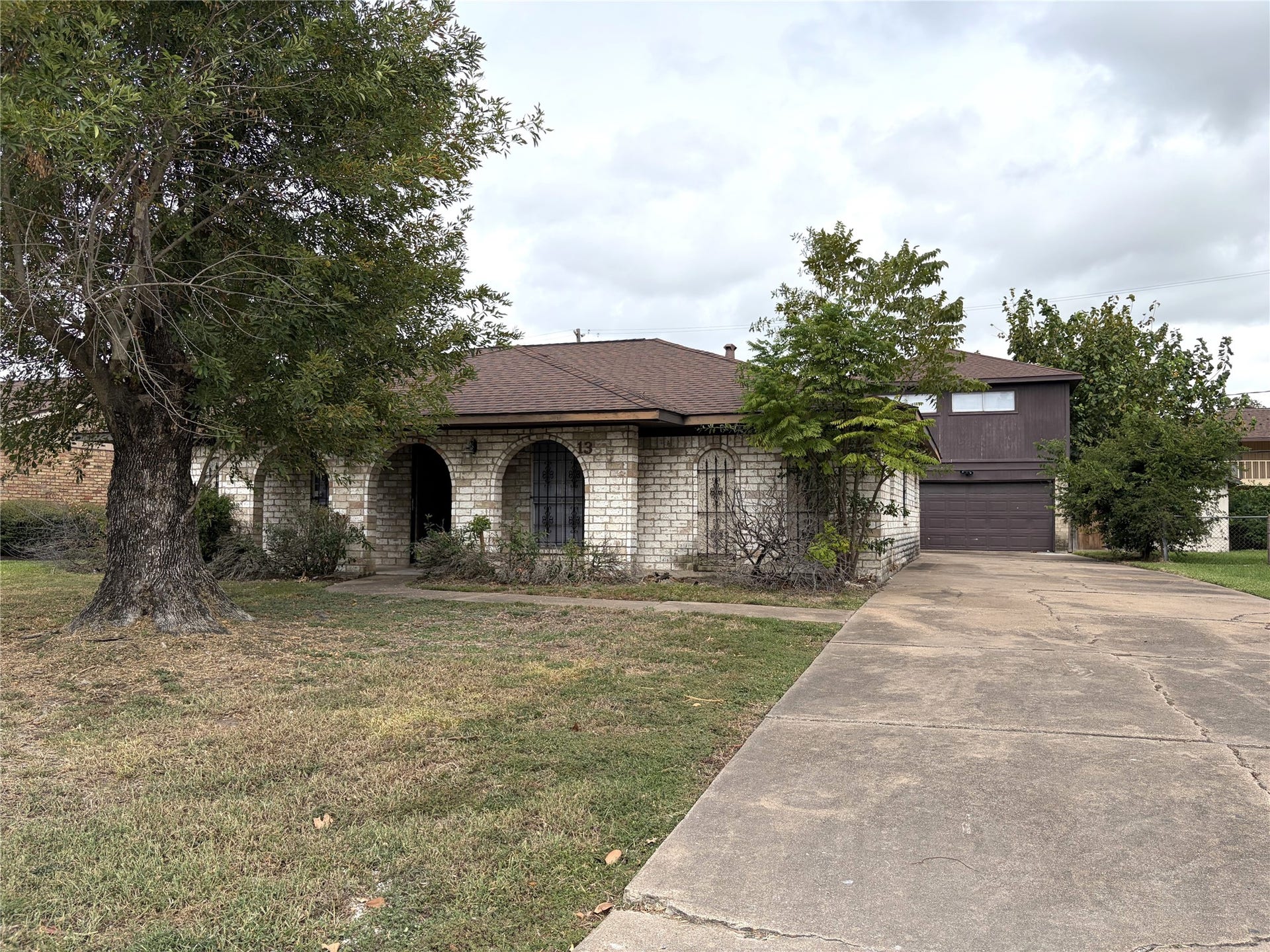 13351 Hollypark Drive, Houston, TX 77015
