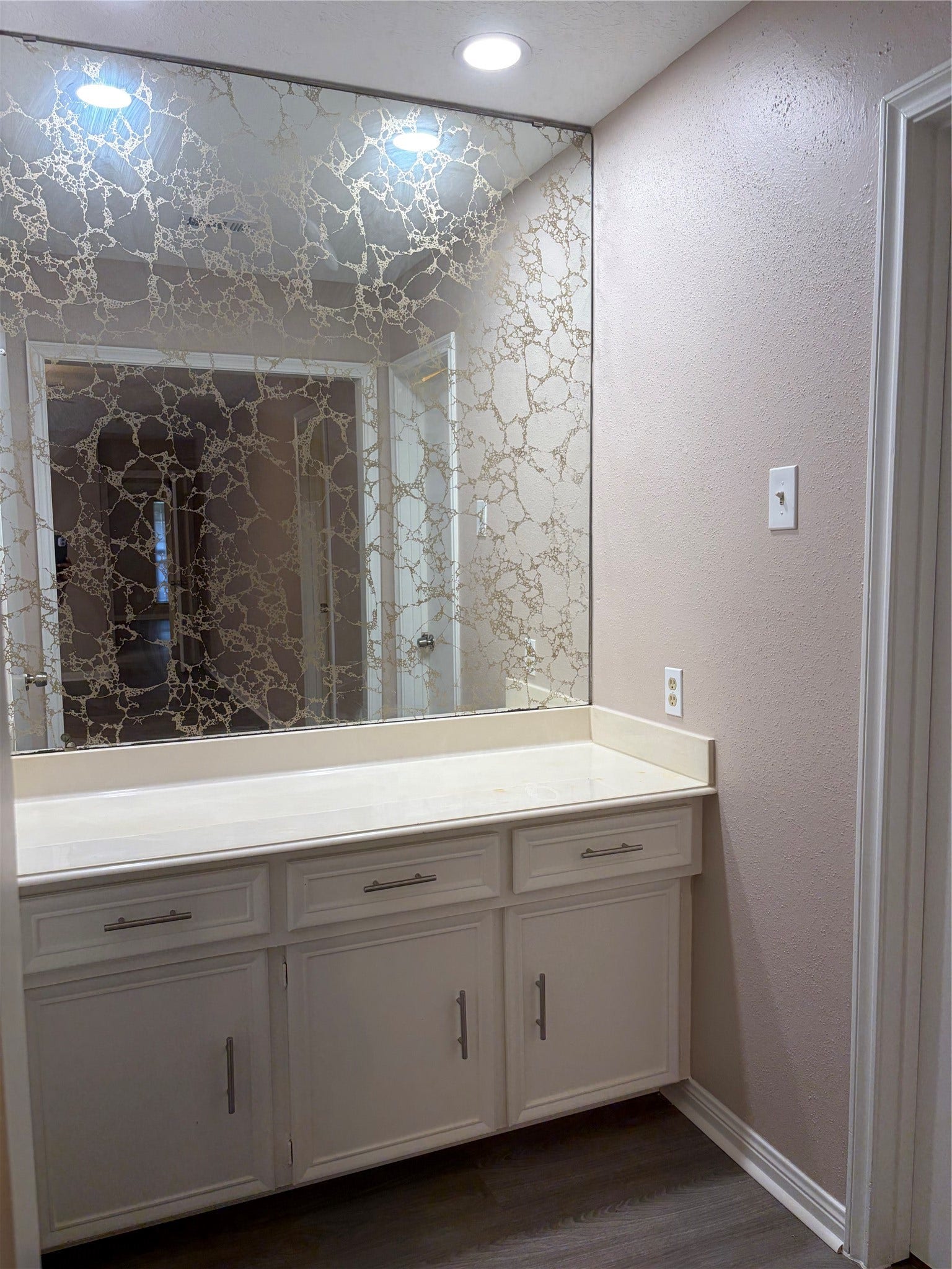 13351 Hollypark Drive, Houston, TX 77015