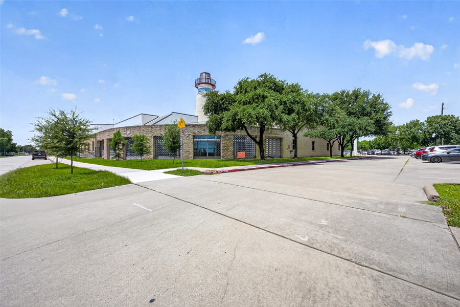 Property photo for 901 Gazin Street, Houston, TX