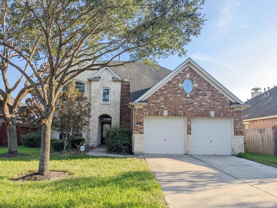 Property photo for 13610 Orchard Wind Lane, Pearland, TX