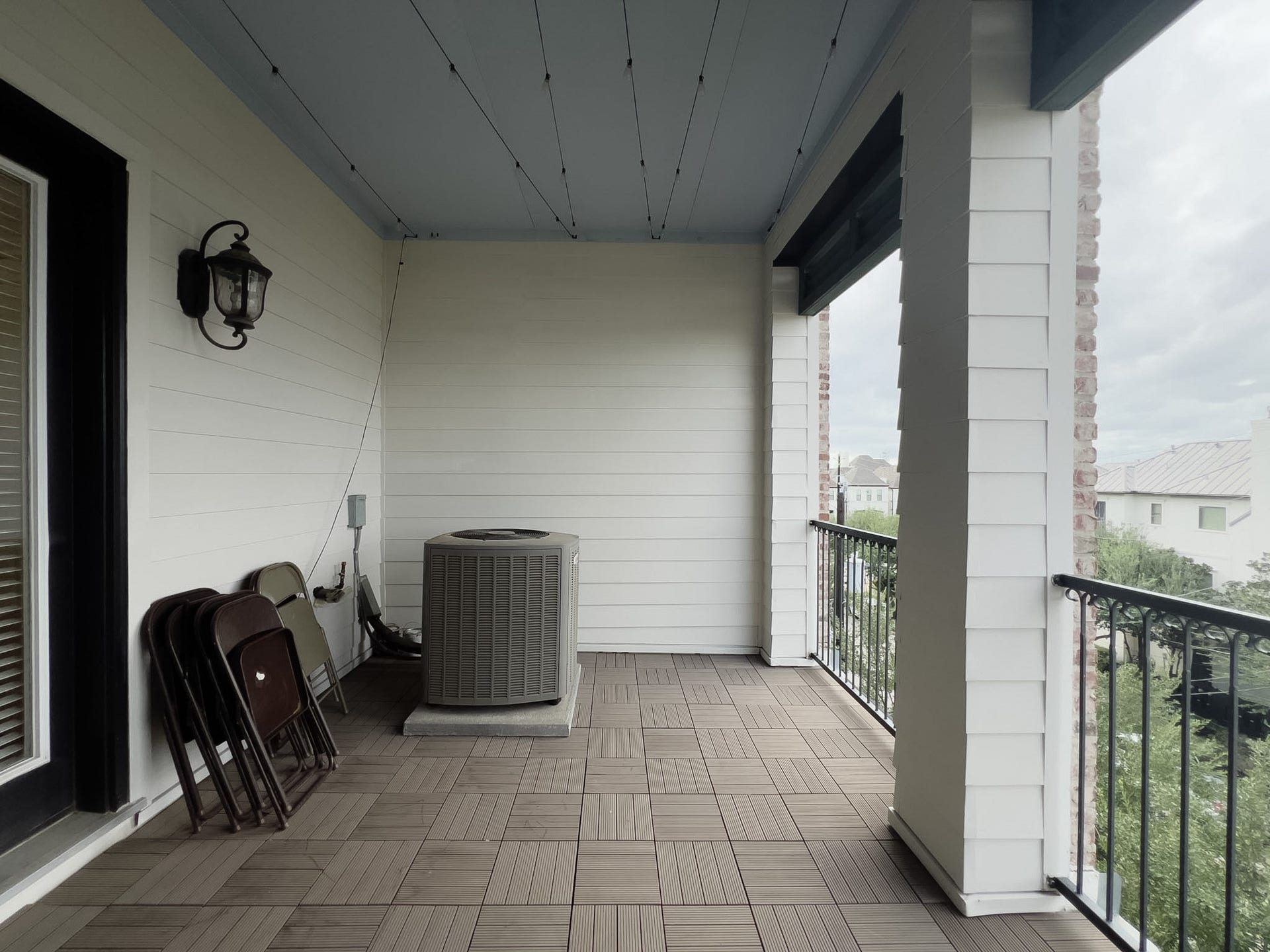 Another view of the rooftop deck