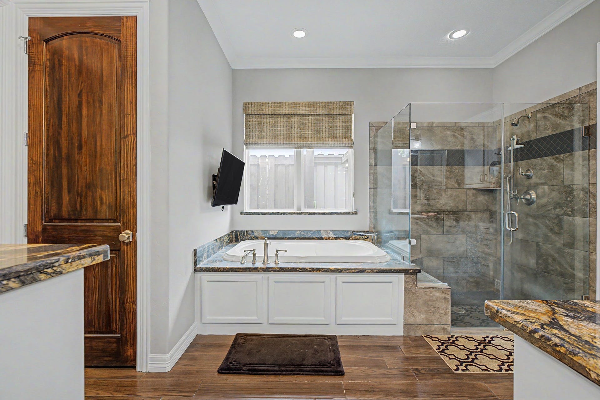 11865 Hope Lane, Magnolia, TX 77354 Imagine soaking in this luxurious garden tub while catching up on your favorite TV series.
