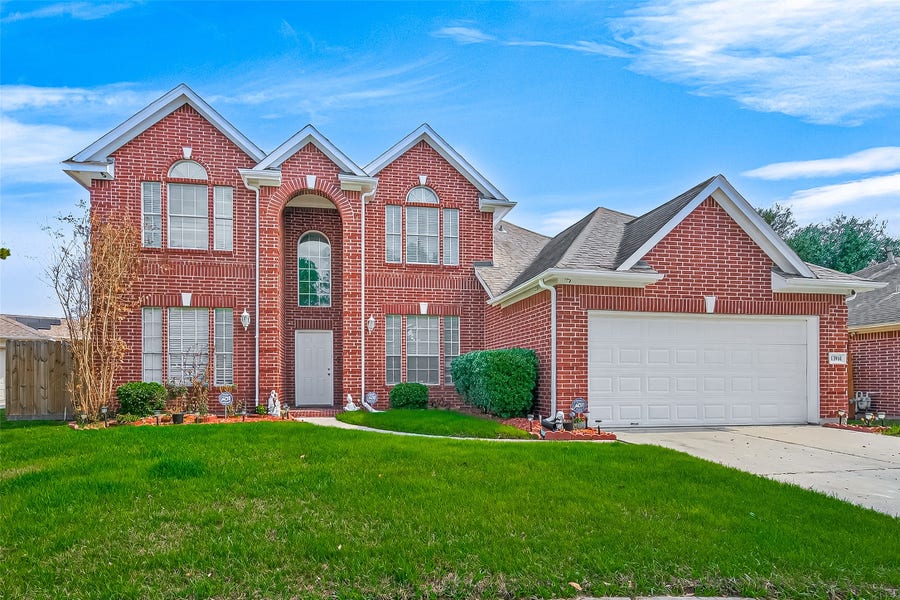 Property photo for 13914 Elmpark Court, Houston, TX