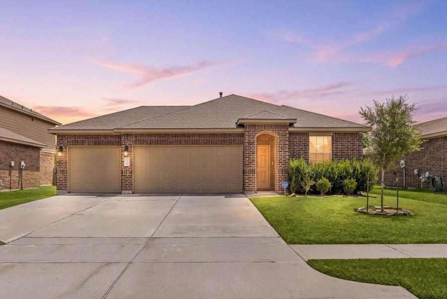 Property photo for 7734 London Tower Lane, Houston, TX