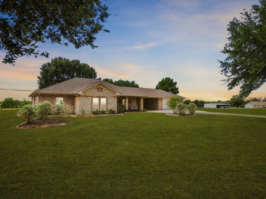 Property photo for 19929 Pierceall Road, Hempstead, TX