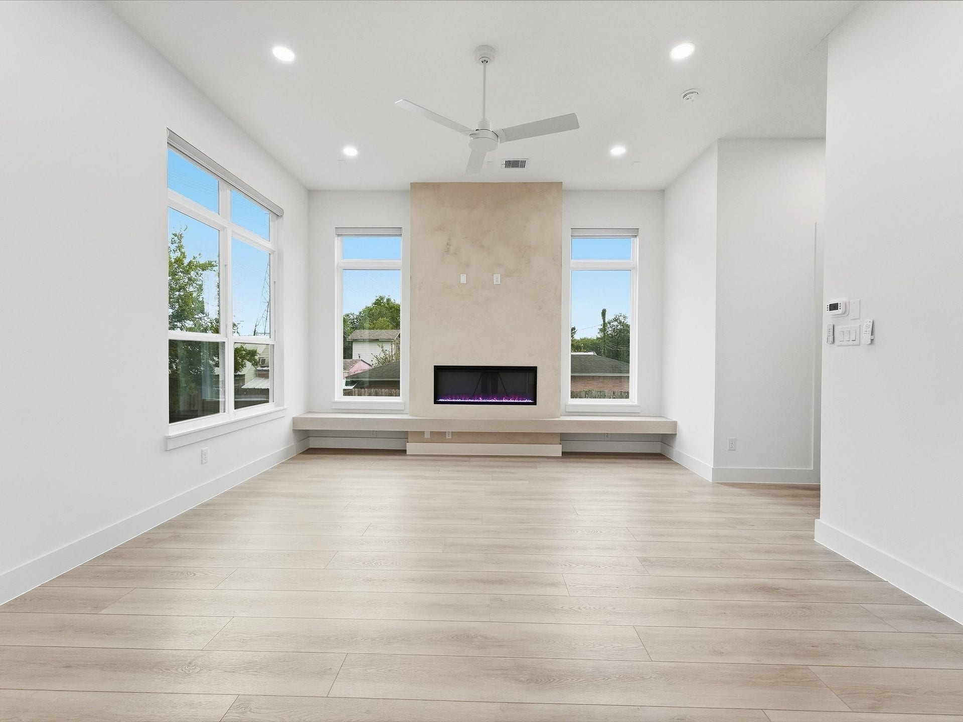 1423 E 36th Street, Houston, TX 77022 1423 E 36th Street, Houston, TX 77022