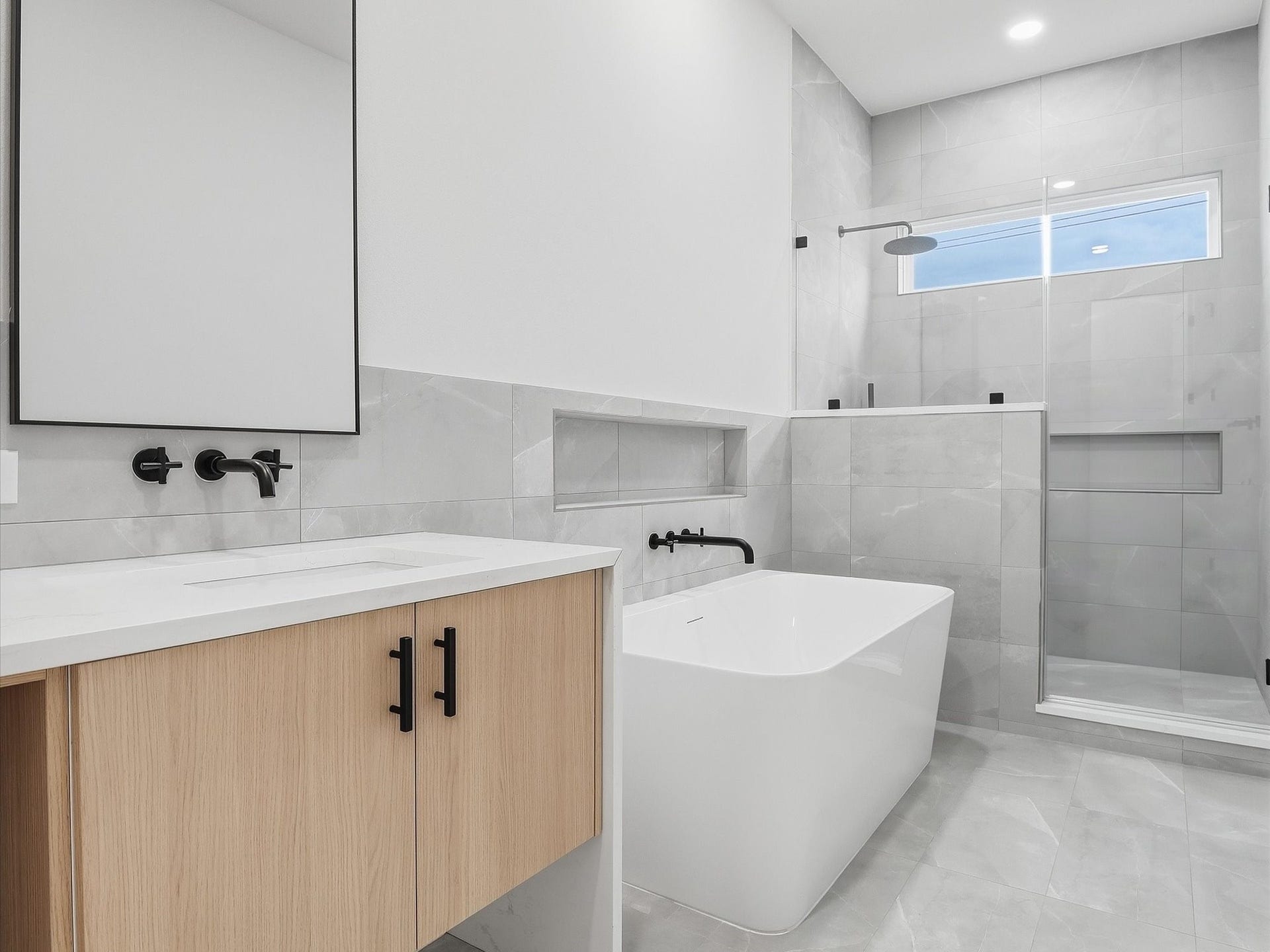 1423 E 36th Street, Houston, TX 77022 1423 E 36th Street, Houston, TX 77022