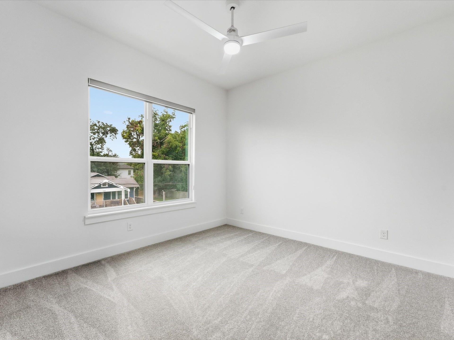 1423 E 36th Street, Houston, TX 77022 1423 E 36th Street, Houston, TX 77022