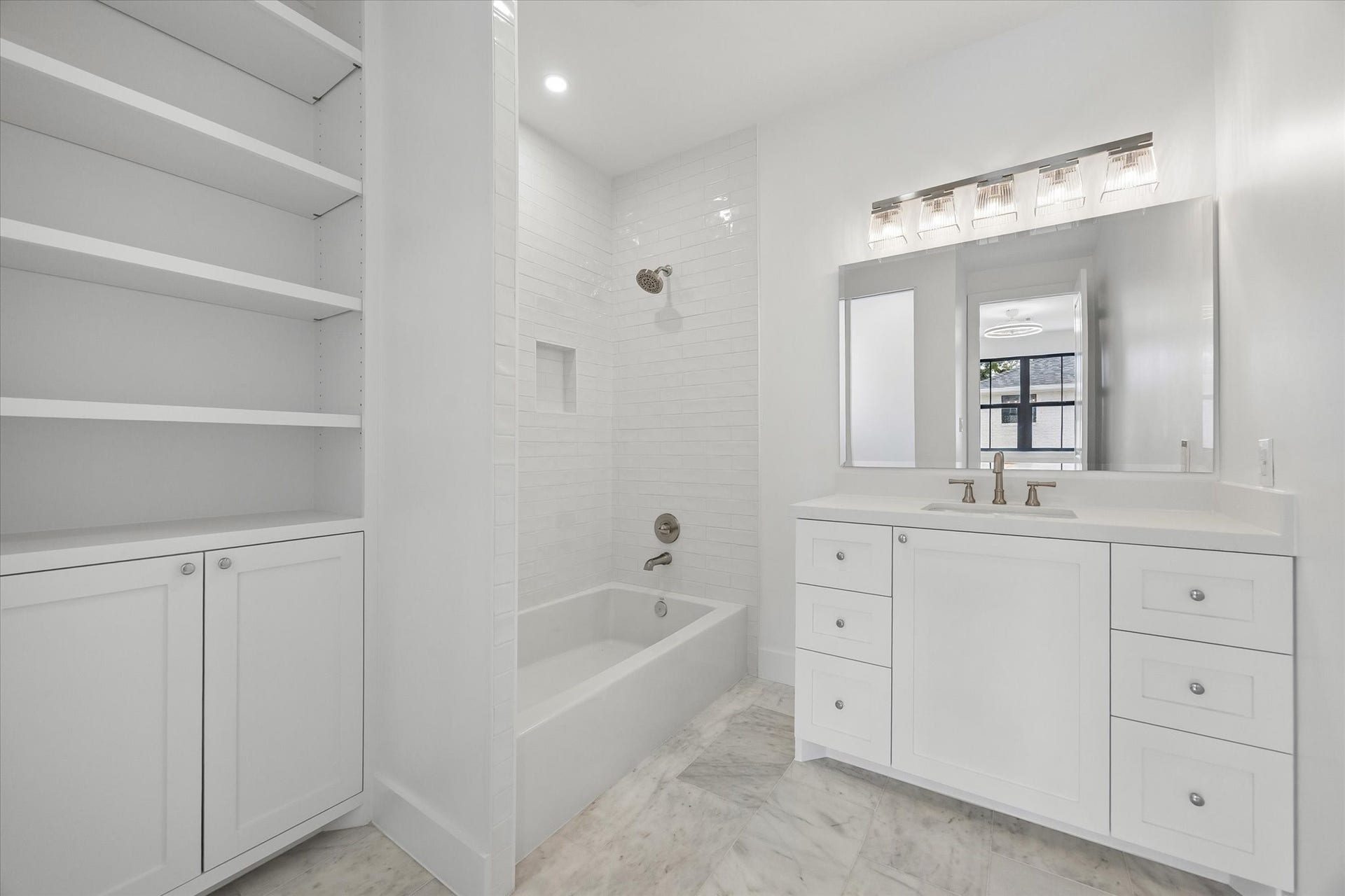 4714 W Alabama Street, Houston, TX 77027 The guest quarters also offers a gorgeous full bath with marble tile along with a large walk-in closet!