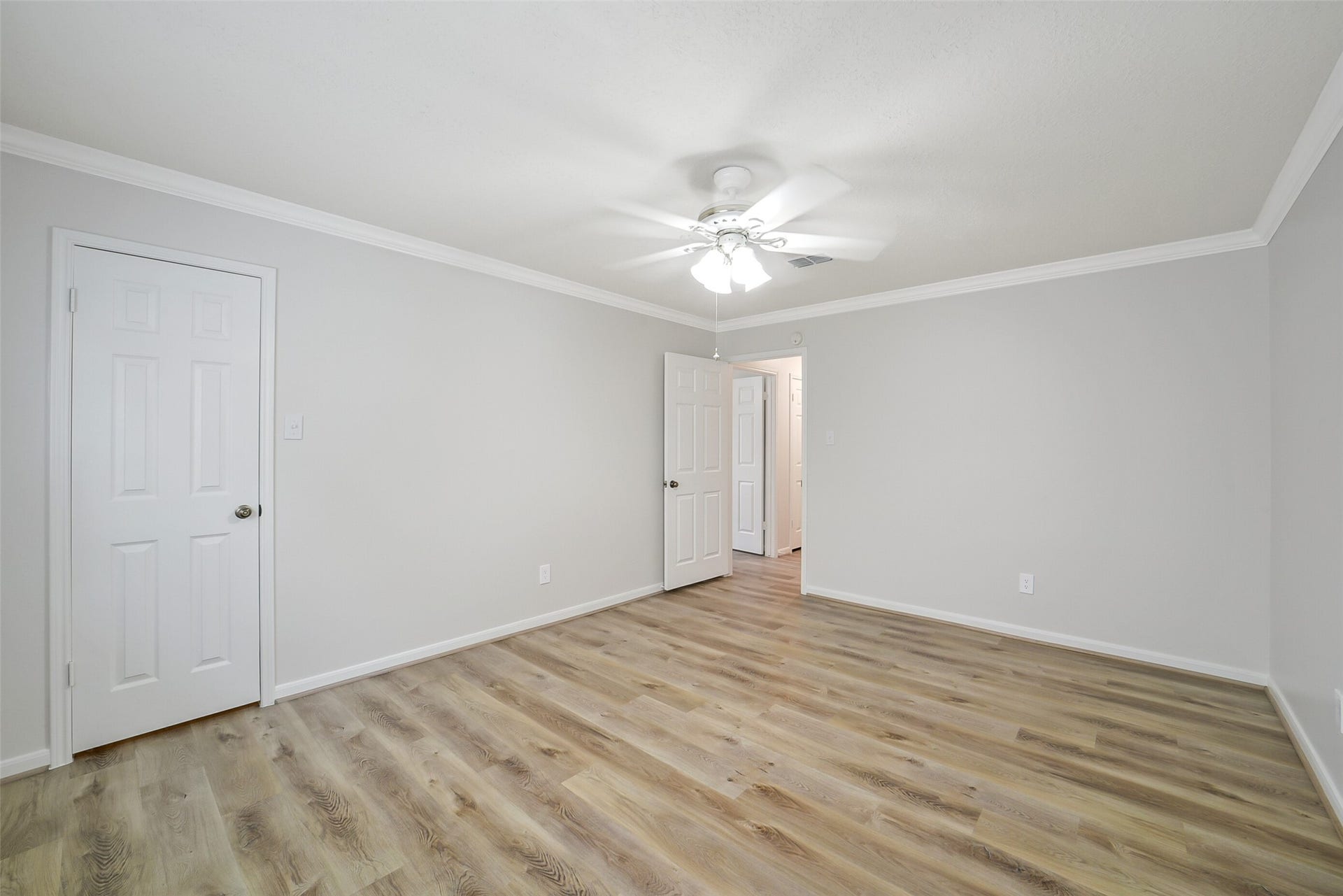 Another view of bedroom #3.