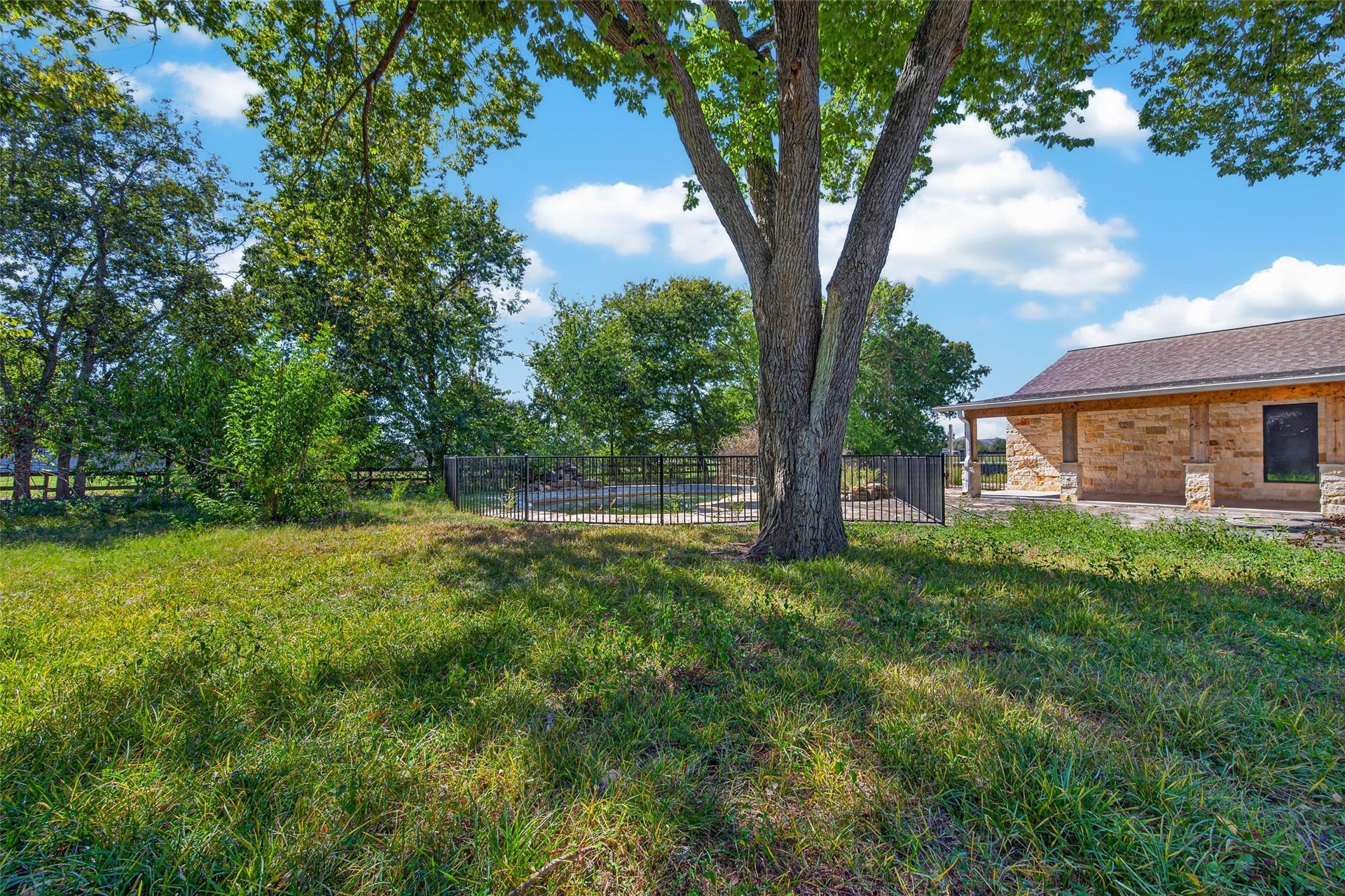 11019 Clodine Road, Richmond, TX 77407 11019 Clodine Road, Richmond, TX 77407