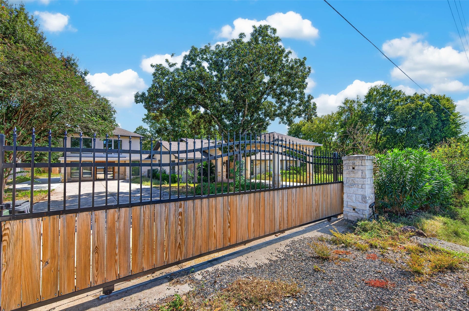 11019 Clodine Road, Richmond, TX 77407 11019 Clodine Road, Richmond, TX 77407