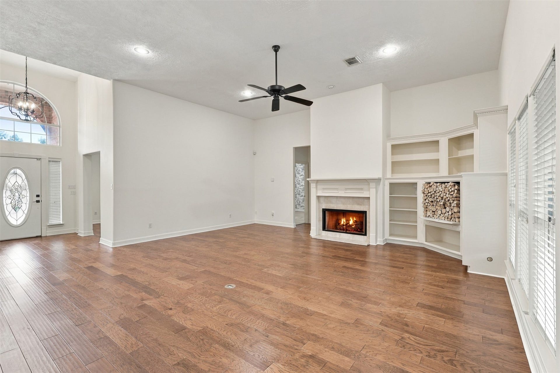 705 Fairway Oaks, Conroe, TX 77302 705 Fairway Oaks, Conroe, TX 77302
