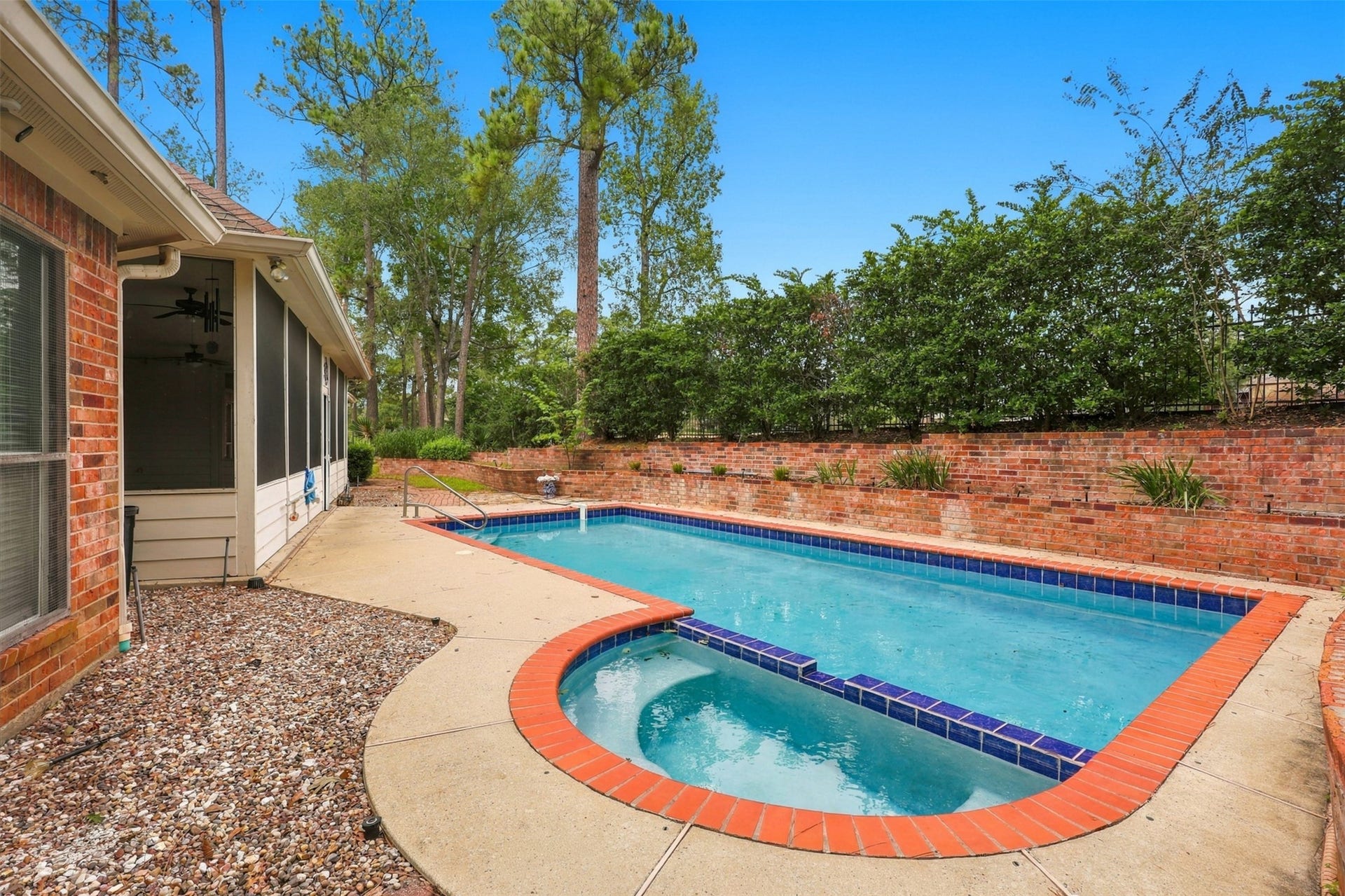 705 Fairway Oaks, Conroe, TX 77302 705 Fairway Oaks, Conroe, TX 77302