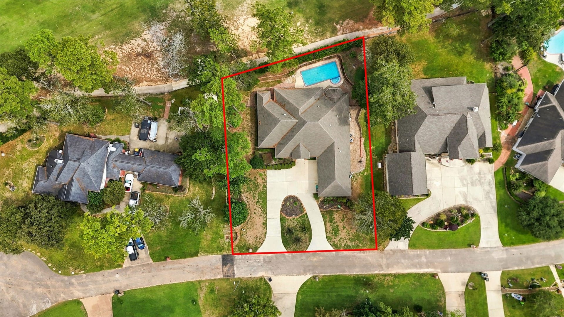705 Fairway Oaks, Conroe, TX 77302 705 Fairway Oaks, Conroe, TX 77302