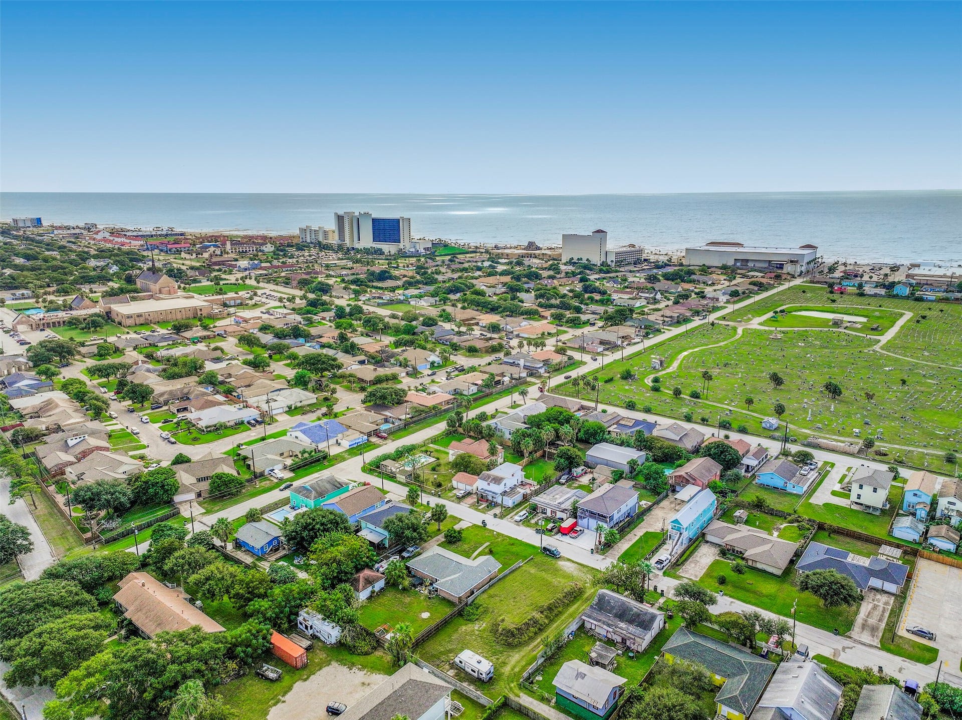 5724 Avenue T, Galveston, TX 77551 5724 Avenue T, Galveston, TX 77551