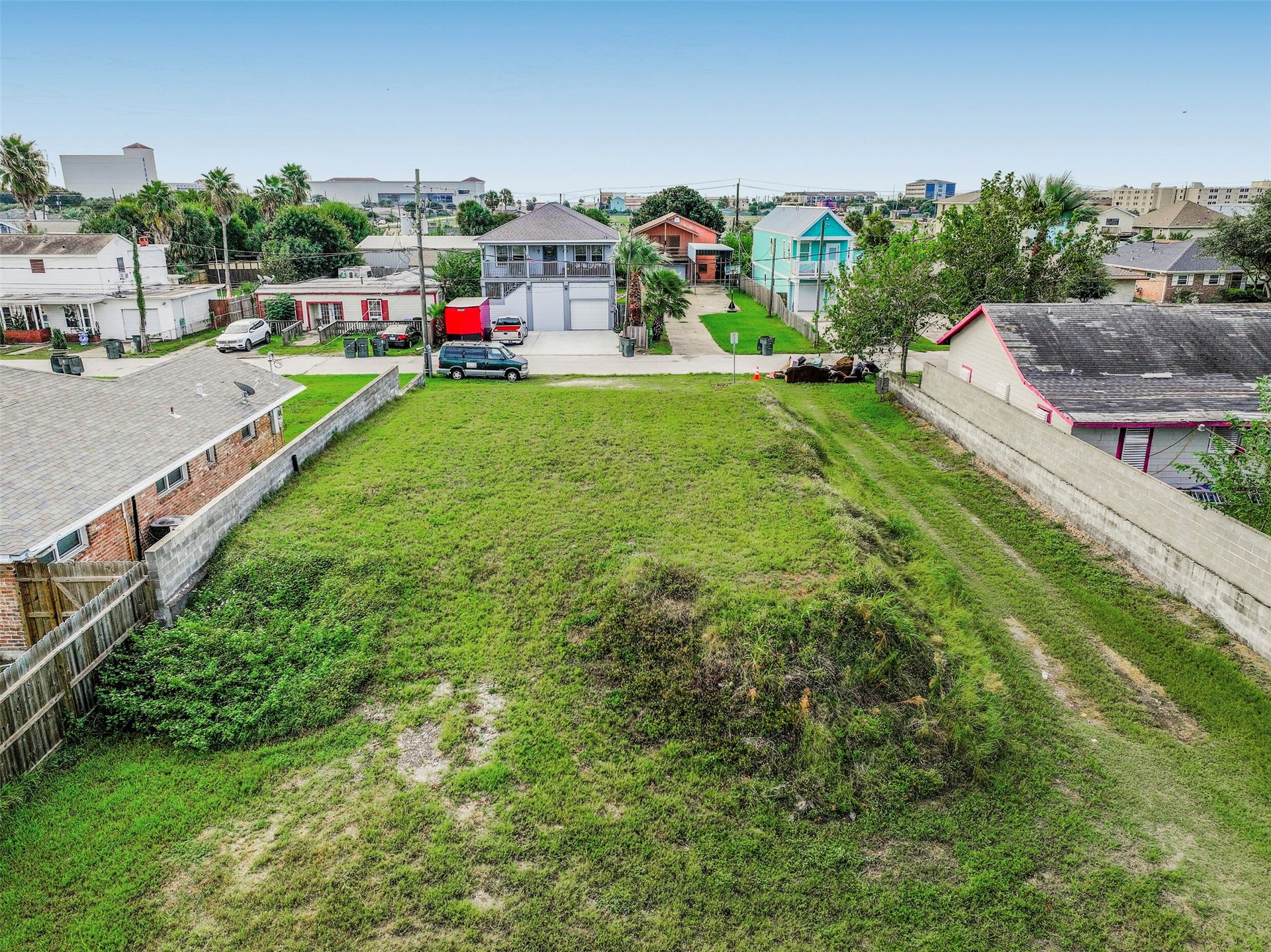 5724 Avenue T, Galveston, TX 77551 5724 Avenue T, Galveston, TX 77551