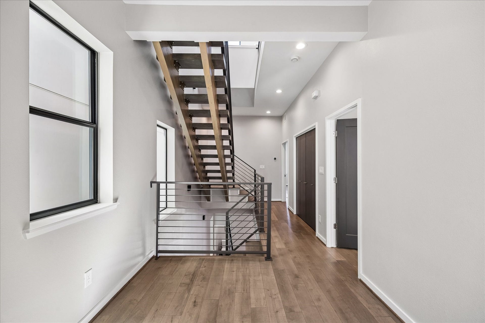 607 Memorial Heights Drive, Houston, TX 77007 607 Memorial Heights Drive, Houston, TX 77007
