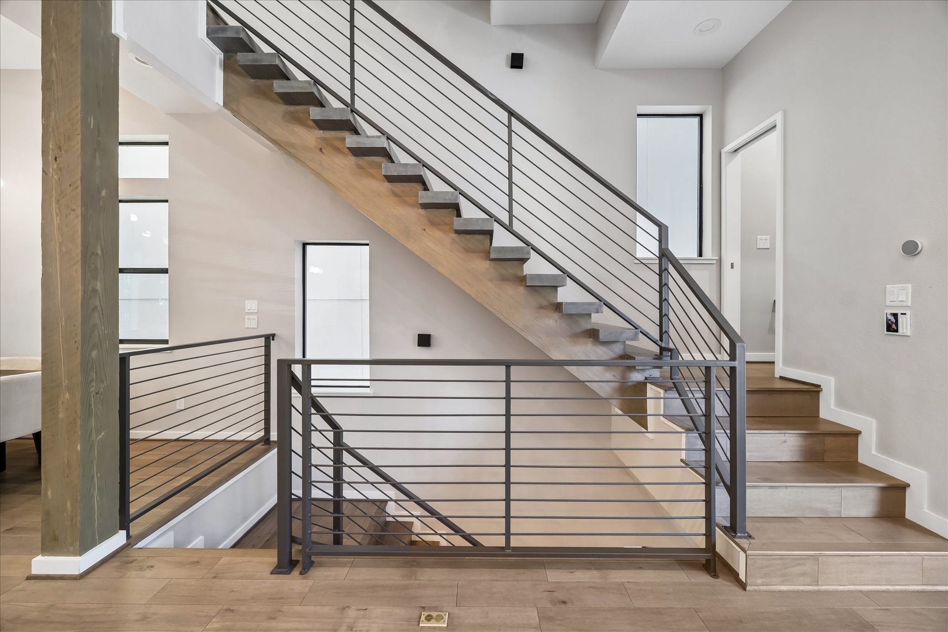 607 Memorial Heights Drive, Houston, TX 77007 607 Memorial Heights Drive, Houston, TX 77007