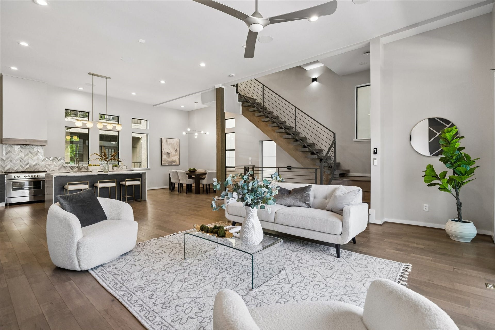 607 Memorial Heights Drive, Houston, TX 77007 607 Memorial Heights Drive, Houston, TX 77007