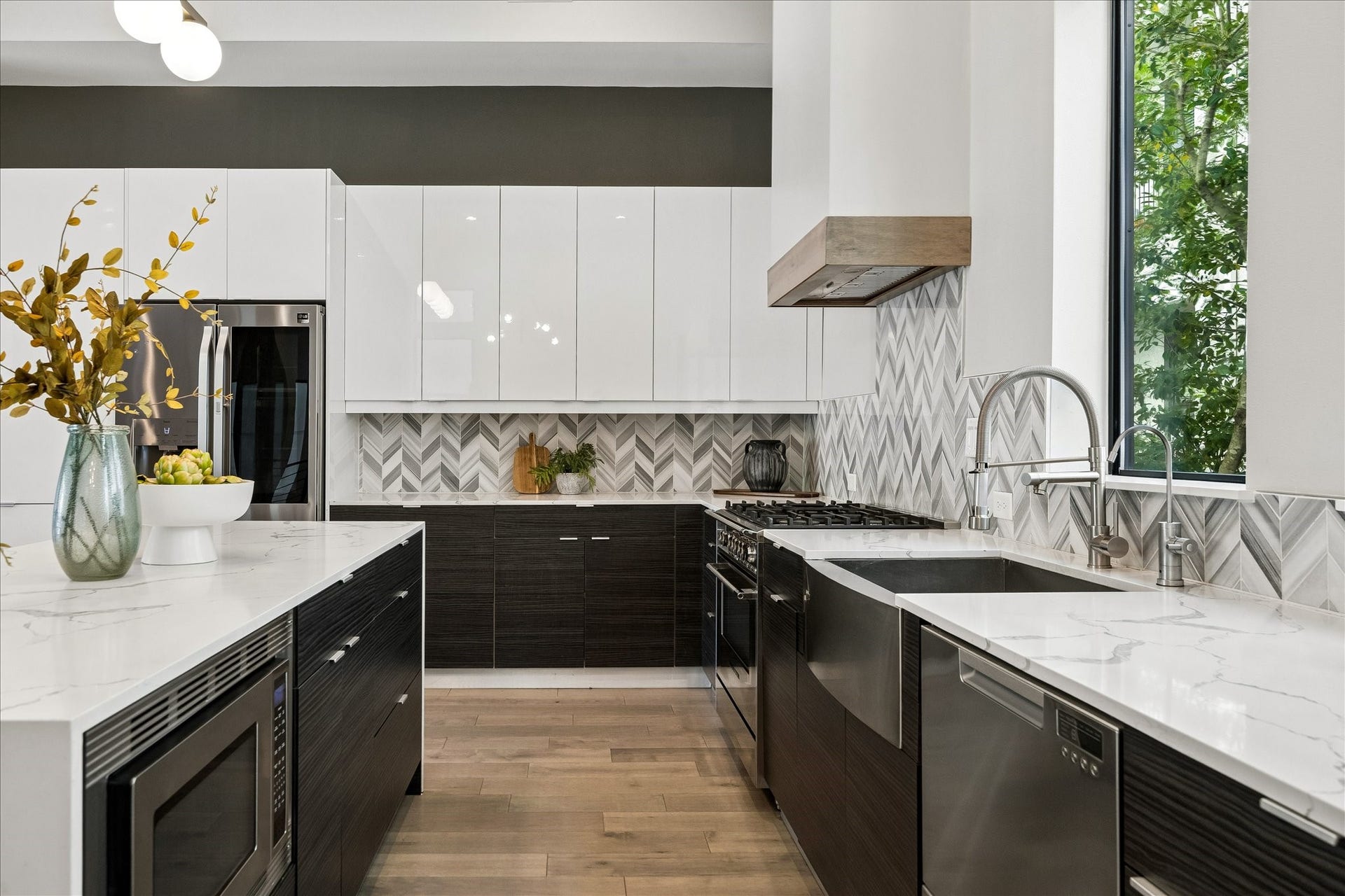607 Memorial Heights Drive, Houston, TX 77007 607 Memorial Heights Drive, Houston, TX 77007