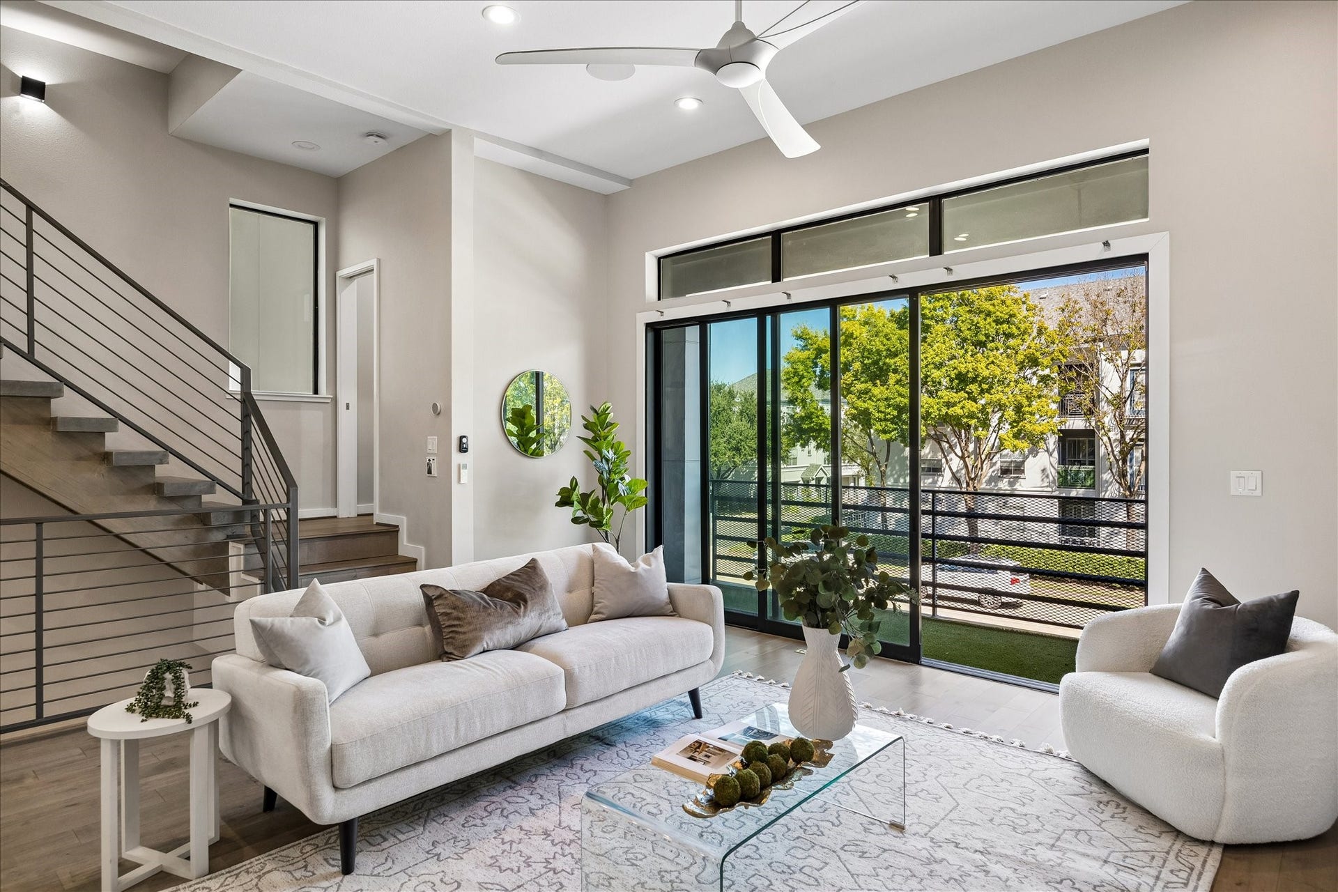 607 Memorial Heights Drive, Houston, TX 77007 607 Memorial Heights Drive, Houston, TX 77007