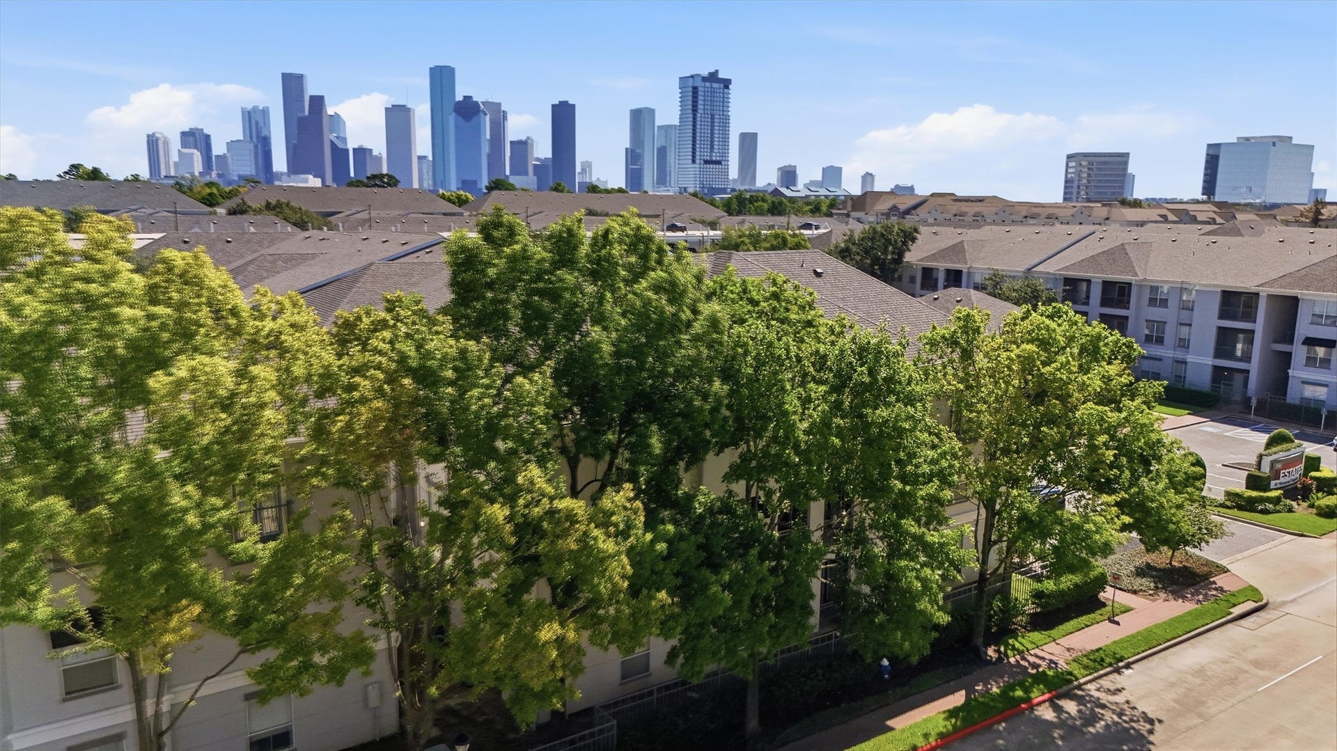607 Memorial Heights Drive, Houston, TX 77007 607 Memorial Heights Drive, Houston, TX 77007