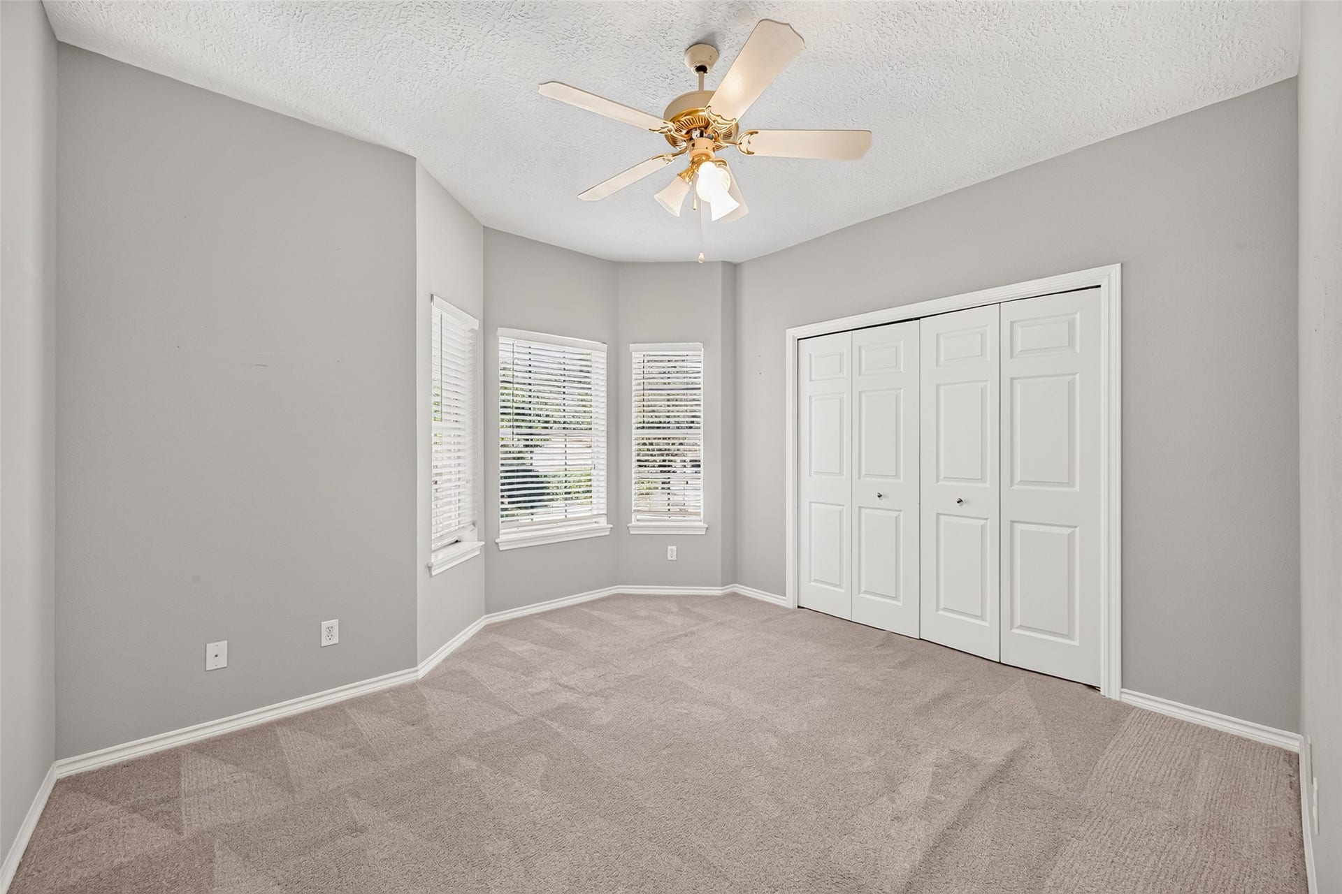 103 Fairway View Court, Montgomery, TX 77356 Secondary bedroom