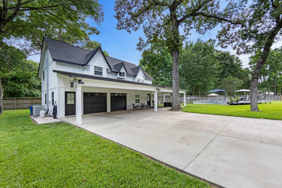 Property photo for 819 Sentinel Oaks, Pinehurst, TX