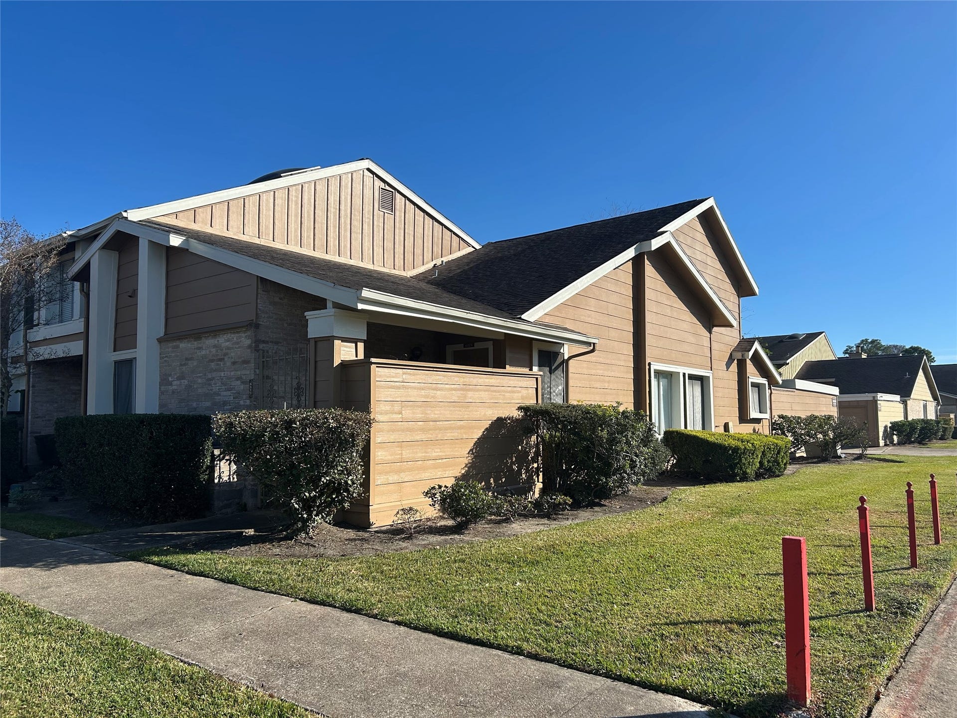 6119 Dryad Drive, Houston, TX 77035 Welcome home! Corner unit with ton of natural light to the home. No neighbors on the left side.